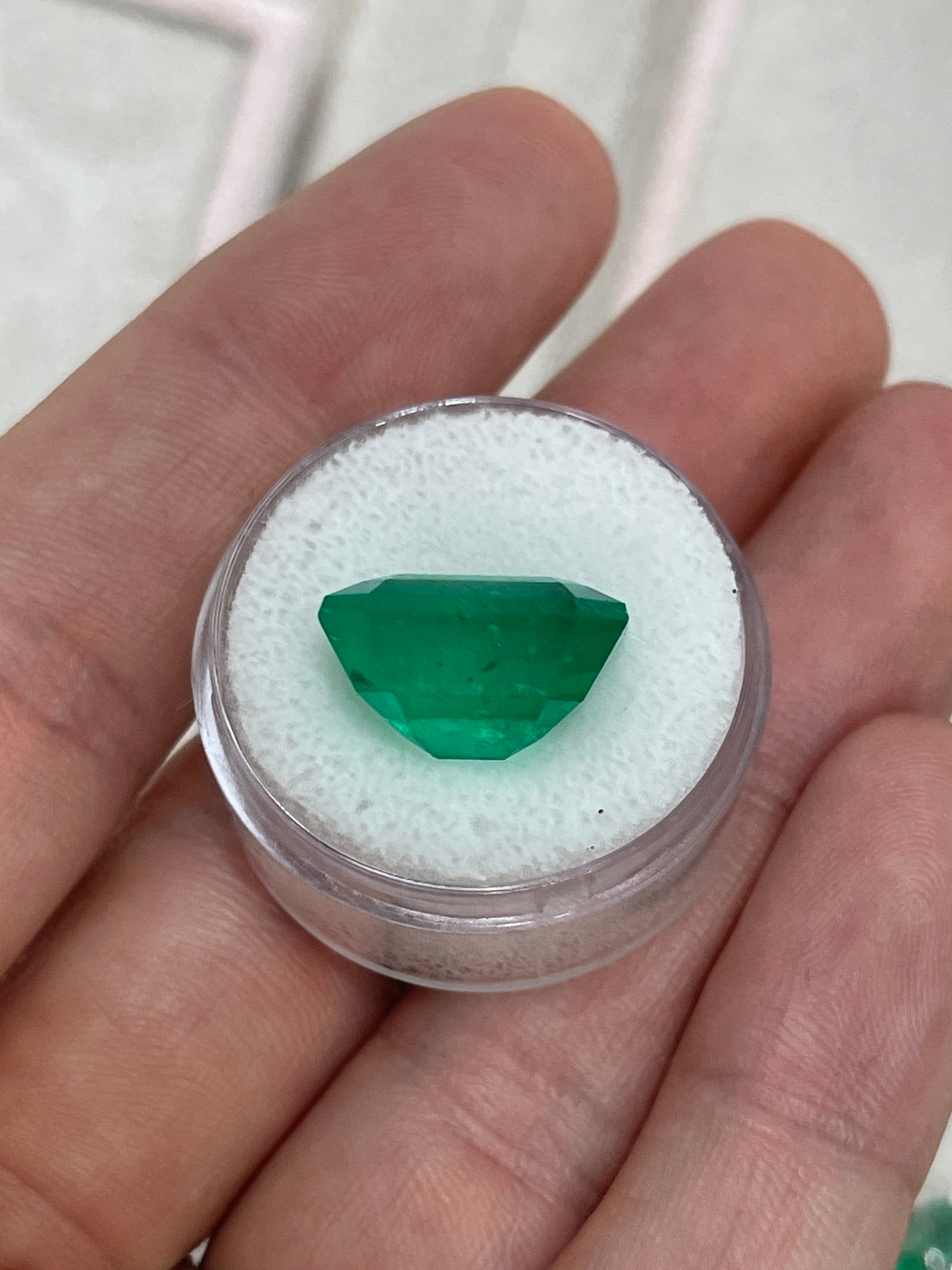13.04 Carat Large 15x14mm AAA+ Loose Colombian Emerald Gemstone - Emerald Cut for Jewelry Making, Engagement Rings & Luxury Gifts