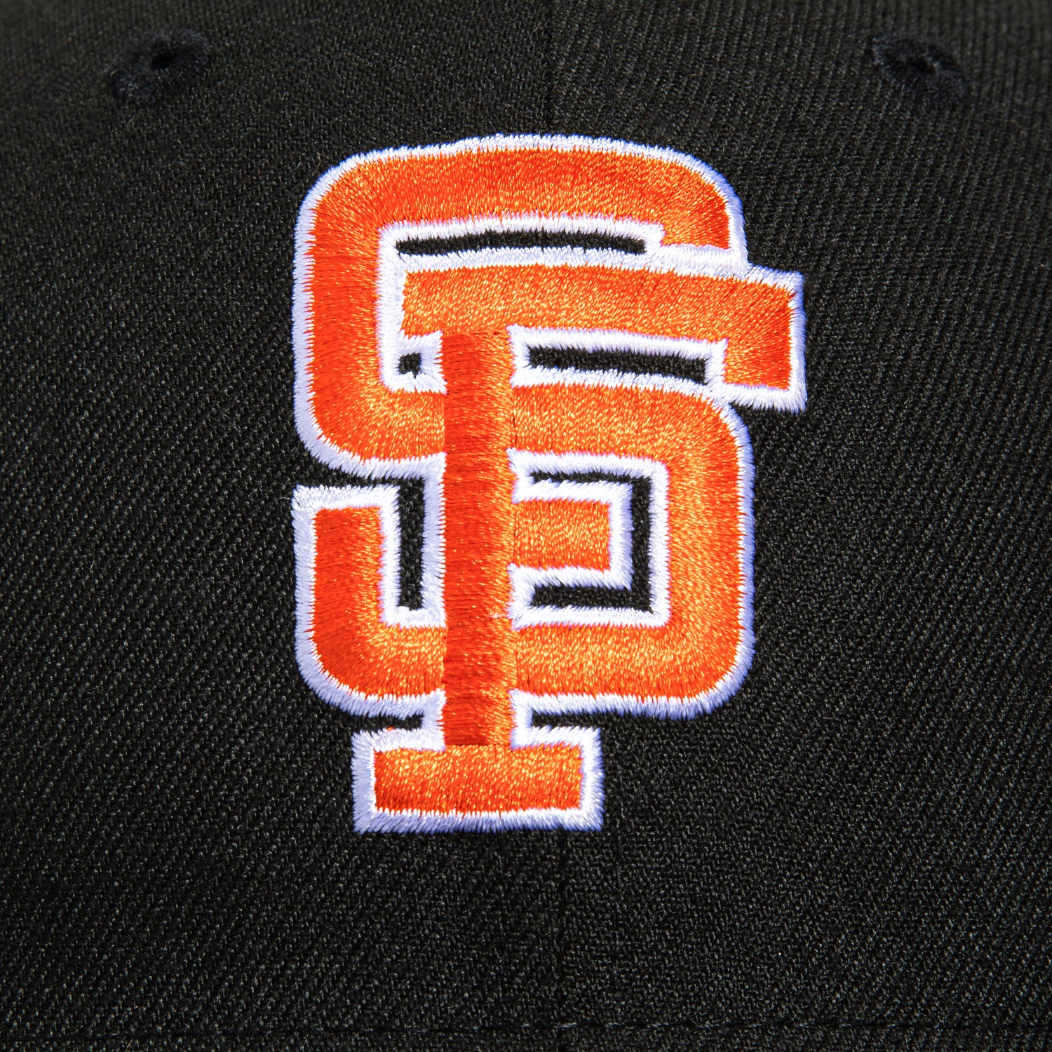 New Era 59Fifty San Francisco Giants Batterman Patch Adjustable Baseball Cap - Black & Orange Snapback Hat for Men & Women | Perfect for Baseball Games, Sports Events & Streetwear Fashion