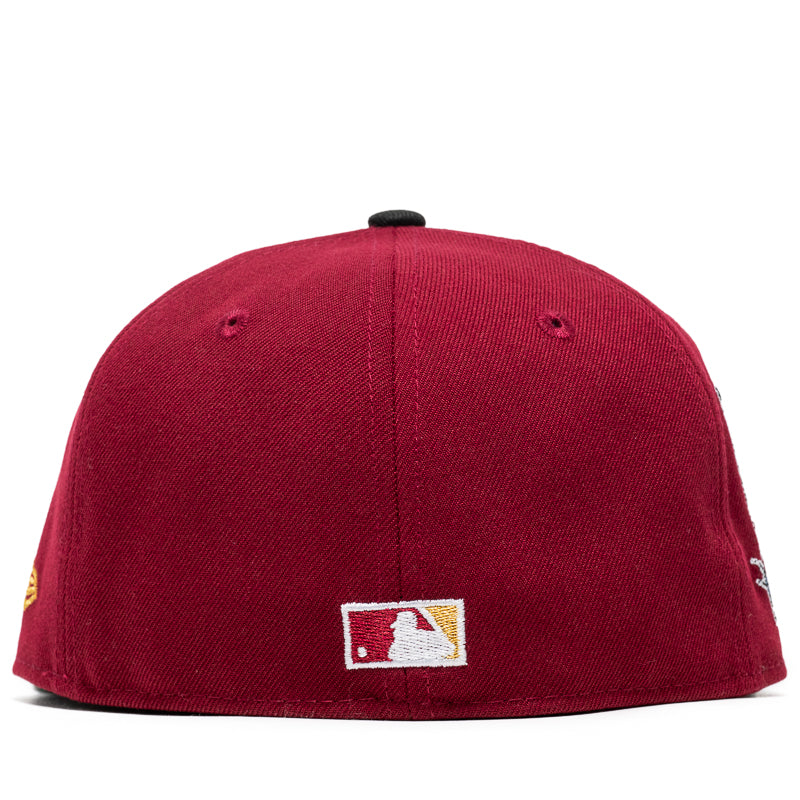New Era x Politics San Francisco Giants 59FIFTY Fitted Cap - Cardinal/Black - Official MLB Baseball Hat for Men & Women - Perfect for Games, Streetwear & Fan Collections