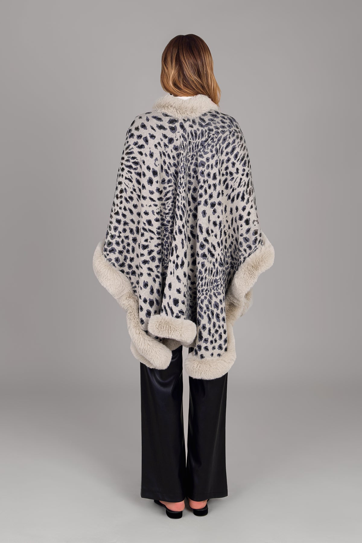 Stylish Cheetah Print Kimono Faux Fur Cape - Soft Winter Shawl Wrap for Women, Perfect for Parties, Weddings & Cozy Evenings