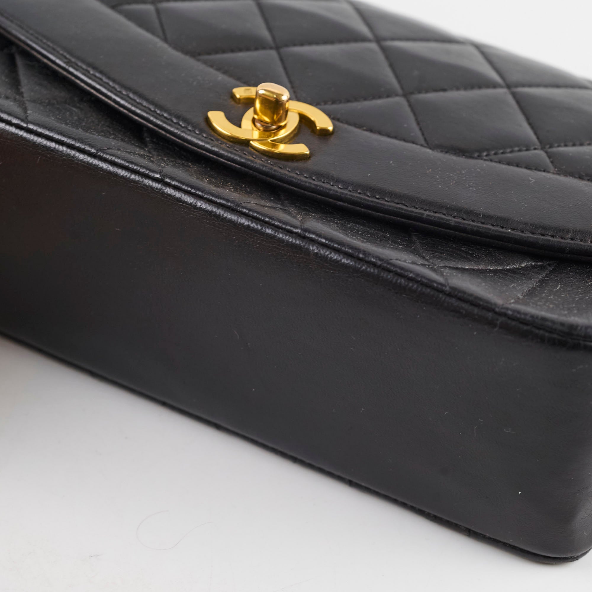 Chanel Small Diana Bag Black - Luxury Leather Crossbody Handbag for Women | Perfect for Evening Parties, Date Nights & Special Occasions