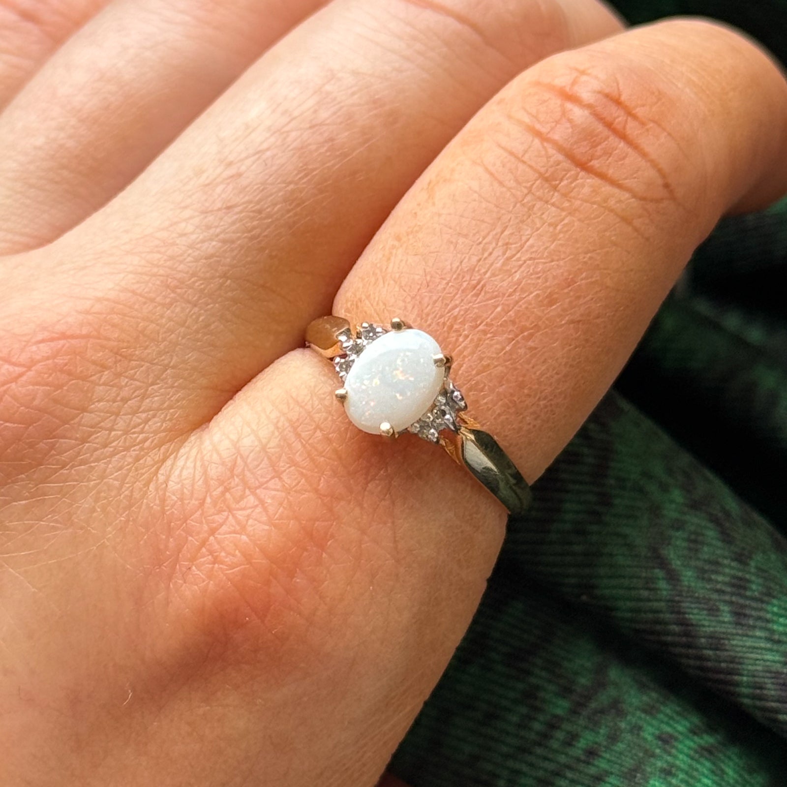Exquisite Opal & Diamond Ring - 0.60ct Opal with 0.02ctw Diamond Accents - Size 8.5 - Elegant Jewelry for Weddings, Anniversaries & Special Occasions