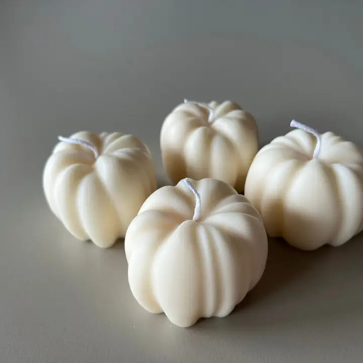Premium Soy Pumpkin Candle - Natural, Long-Lasting Fragrance for Fall Decor, Thanksgiving & Cozy Home Ambiance