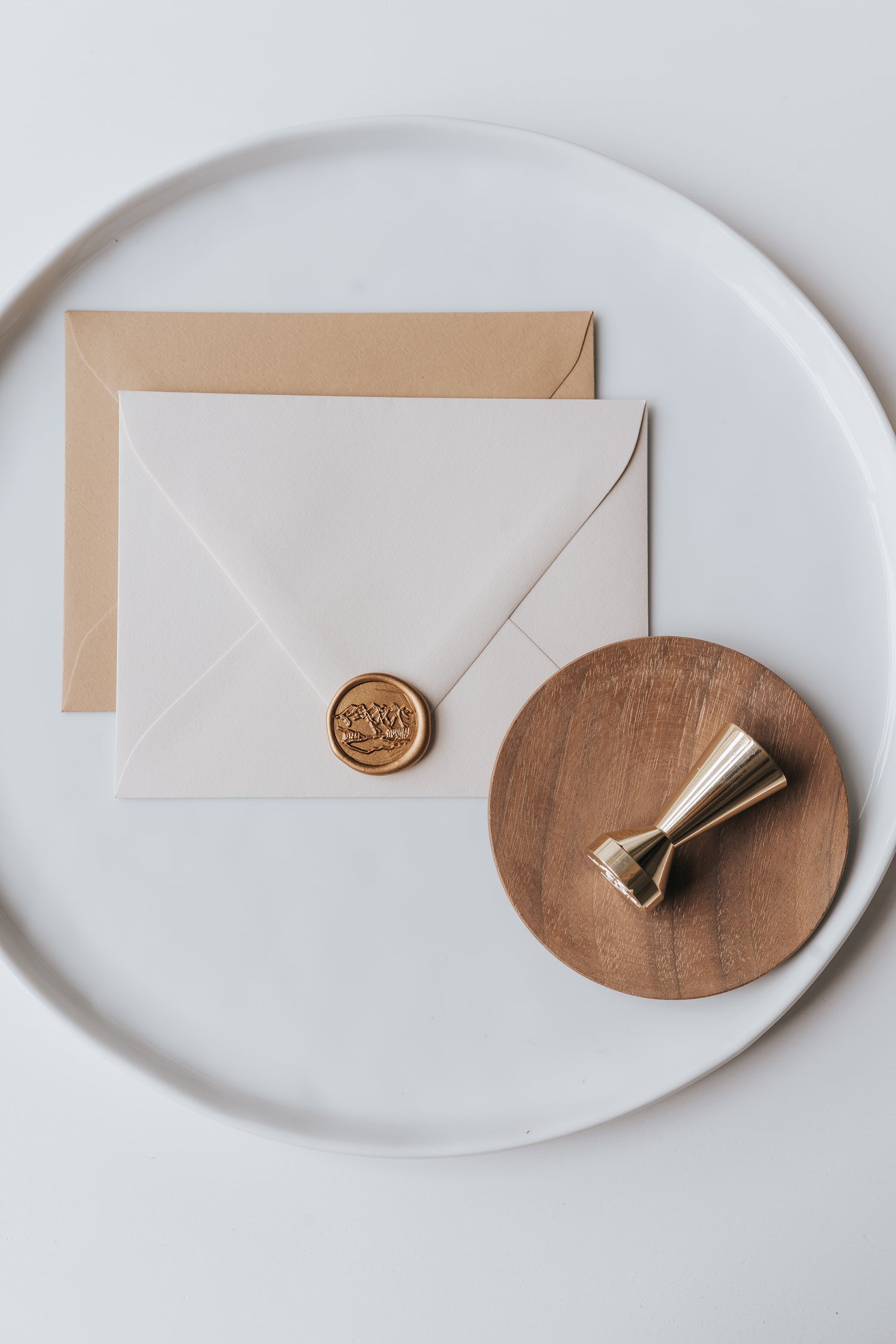 Mountain Range Wax Seal Stamp Kit - Vintage Style for Wedding Invitations, Letters, and DIY Scrapbooking - Perfect for Handmade Greeting Cards and Envelope Sealing
