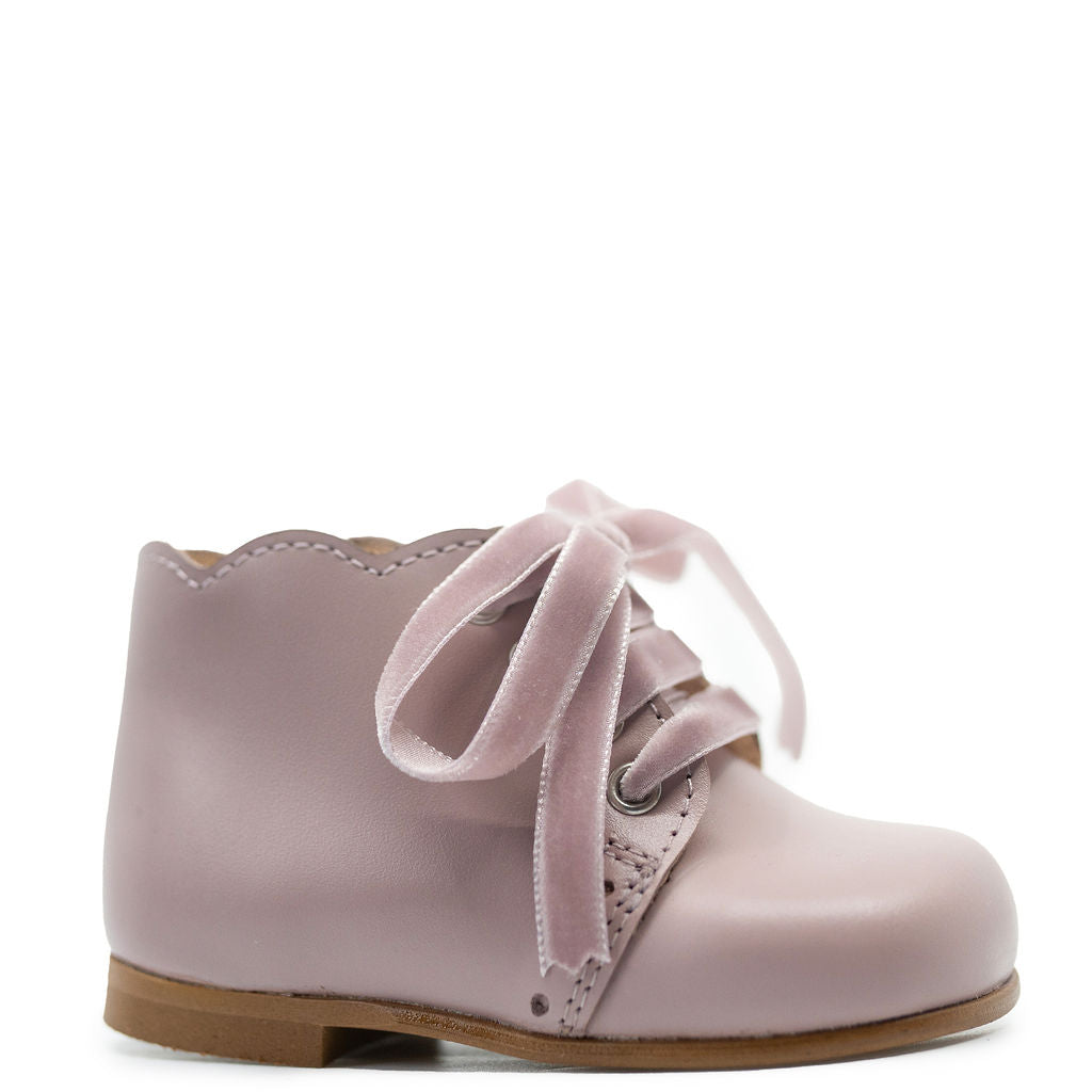 Pink Scalloped Baby Booties - Soft & Comfortable First Walkers for Newborns & Infants - Perfect for Photo Shoots, Baby Showers & Everyday Outfits