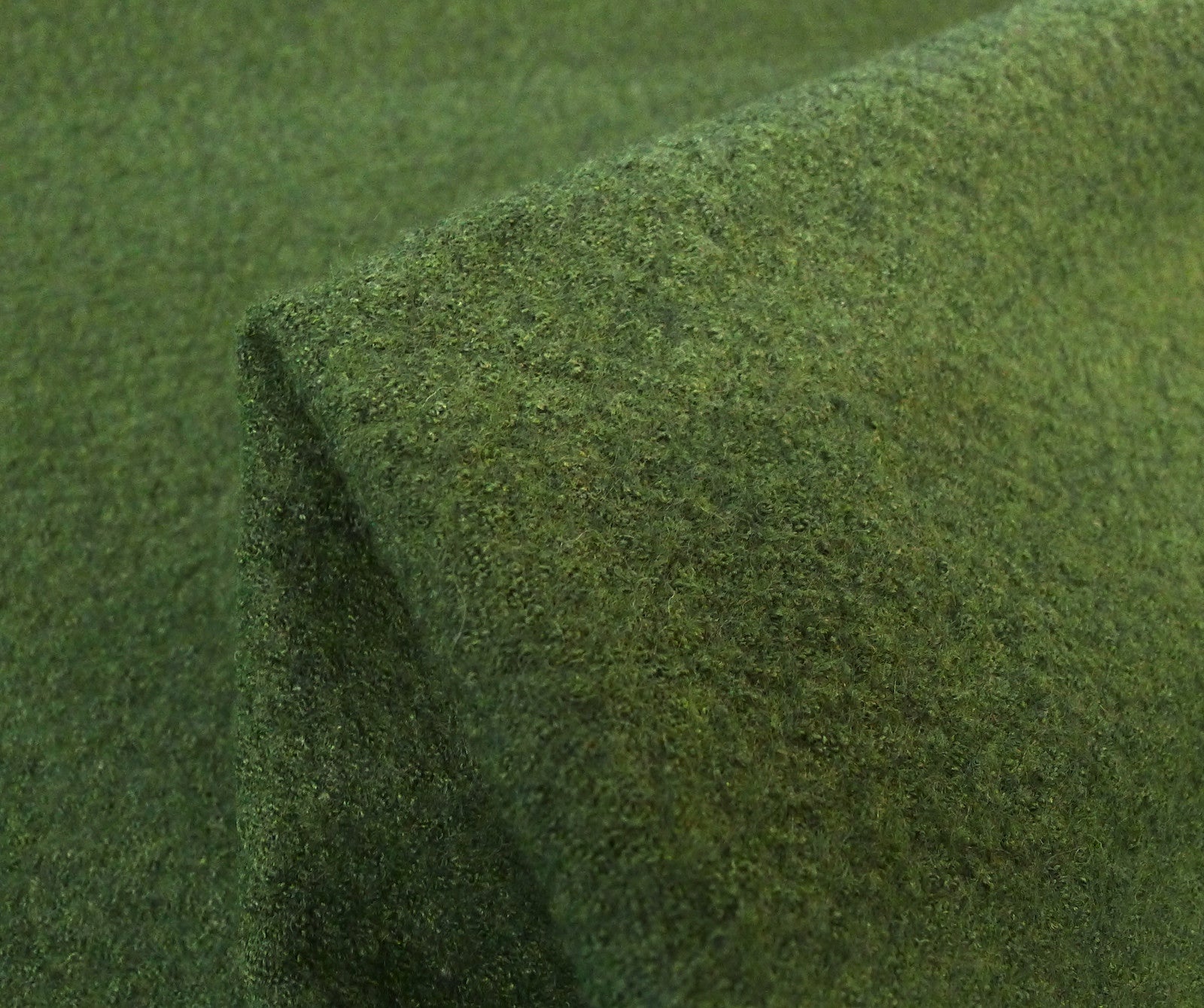 Eco-Friendly Green Home Decor - Sustainable & Stylish for Living Room, Bedroom & Office