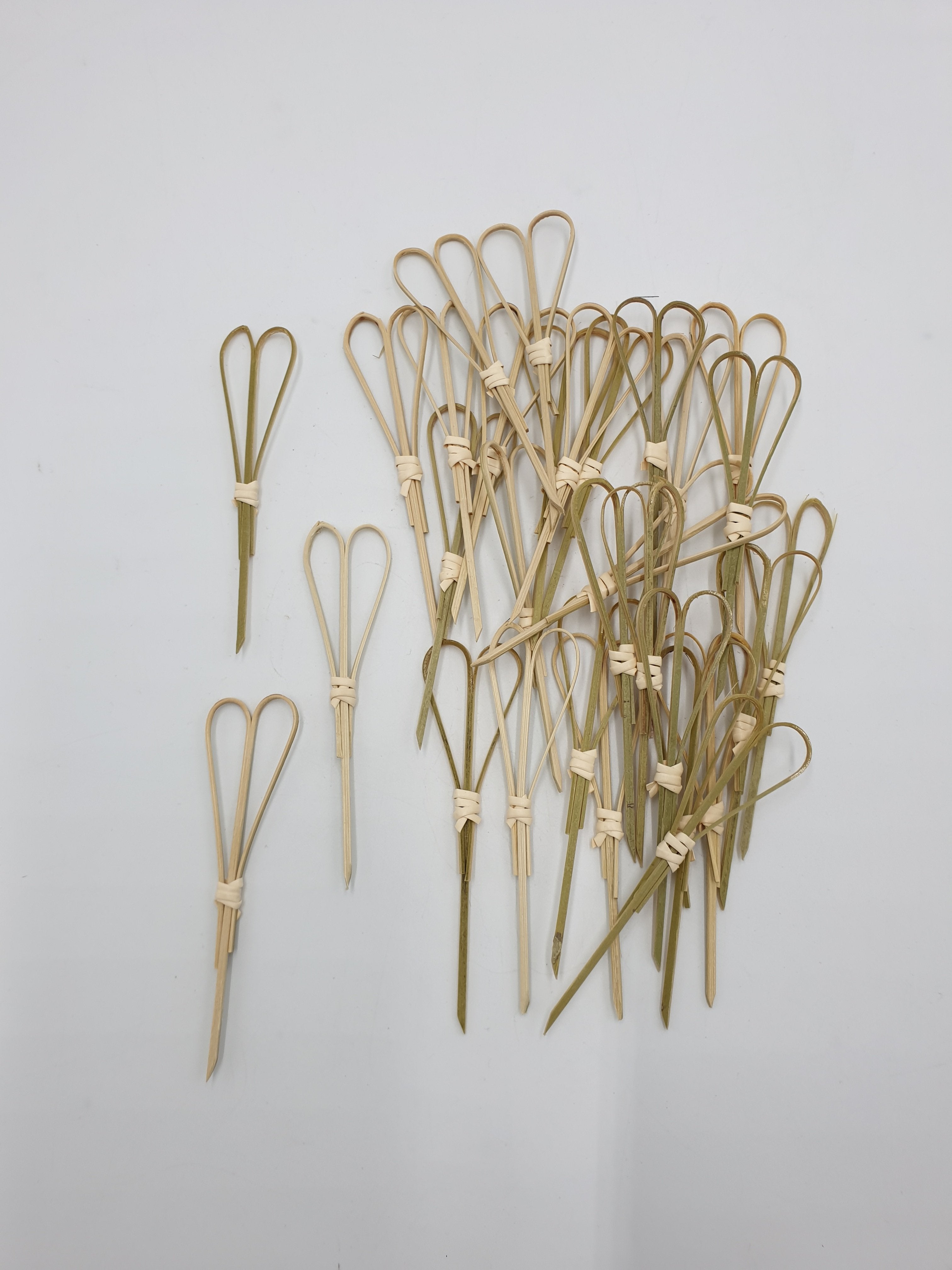 3.75 Inch Fruit Picks - 30 Pack - Decorative Skewers for Fruit Platters, Cocktails, and Party Appetizers
