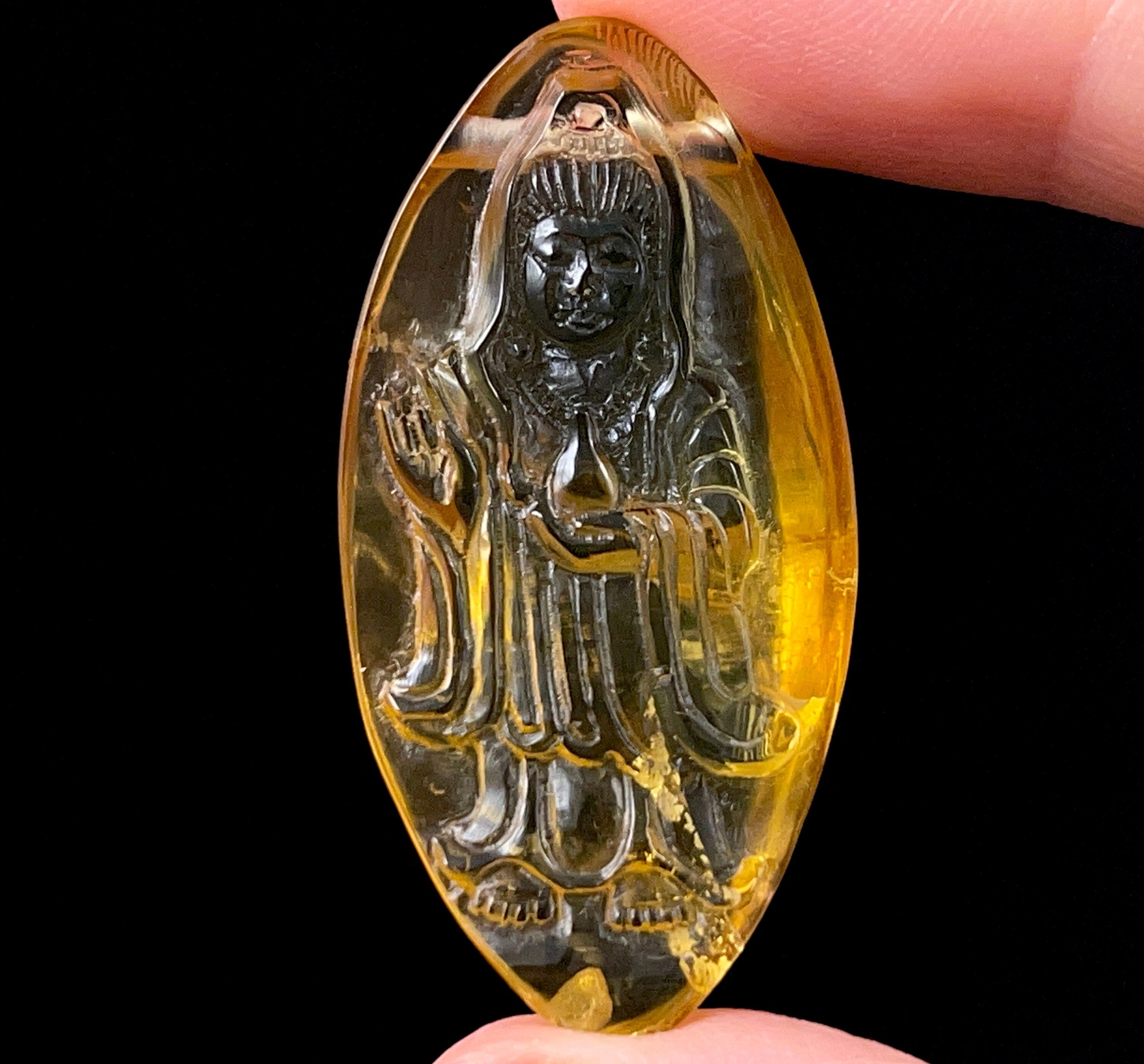 AMBER Crystal Kuan Yin Statue - Hand Carved Healing Crystal Sculpture for Home Decor, Housewarming Gift & Spiritual Healing | Feng Shui, Meditation & Positive Energy Enhancer