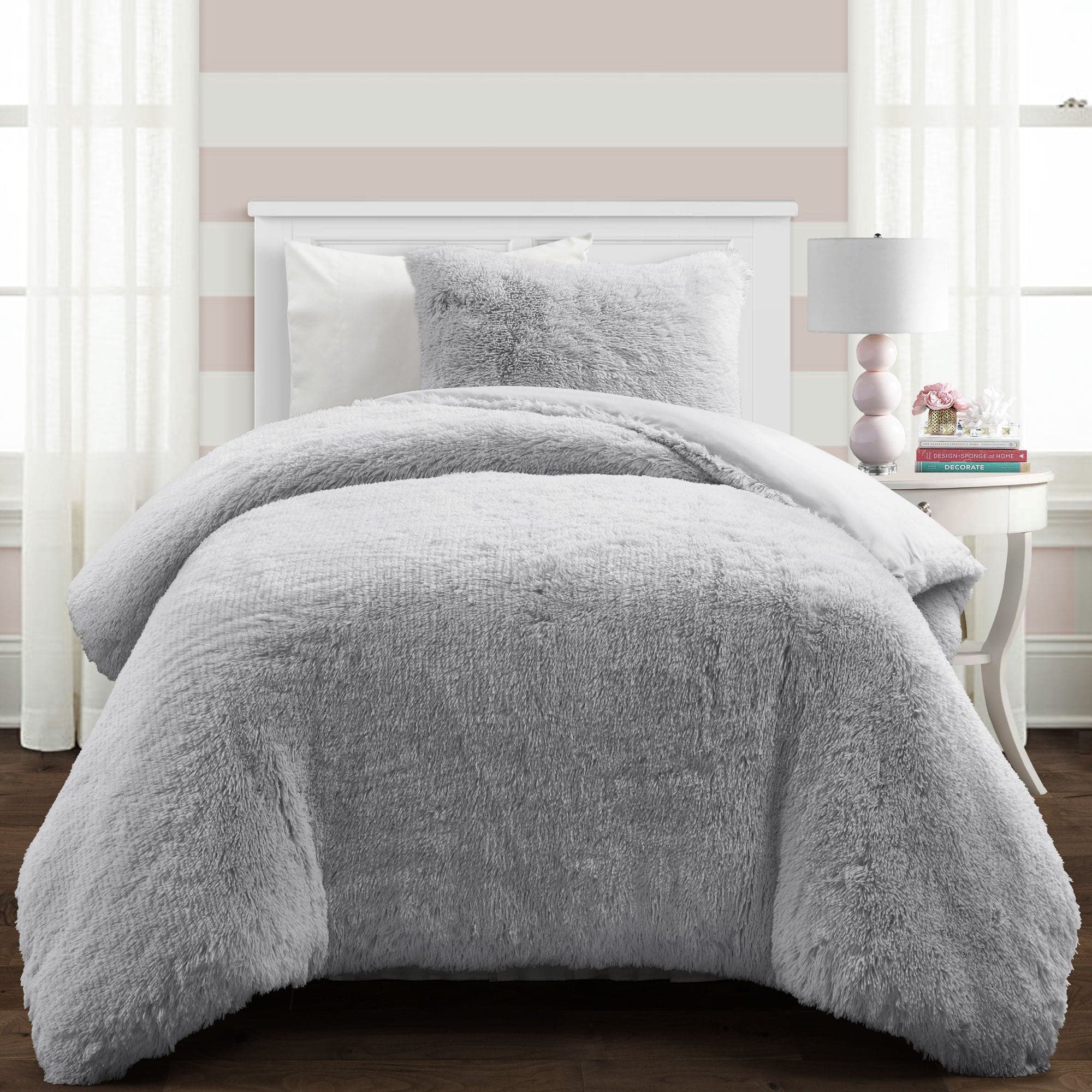 Emma Faux Fur Comforter Set - Soft & Luxurious Bedding Collection for Winter - Queen/King Size - Perfect for Cozy Bedrooms, Guest Rooms & Winter Home Decor