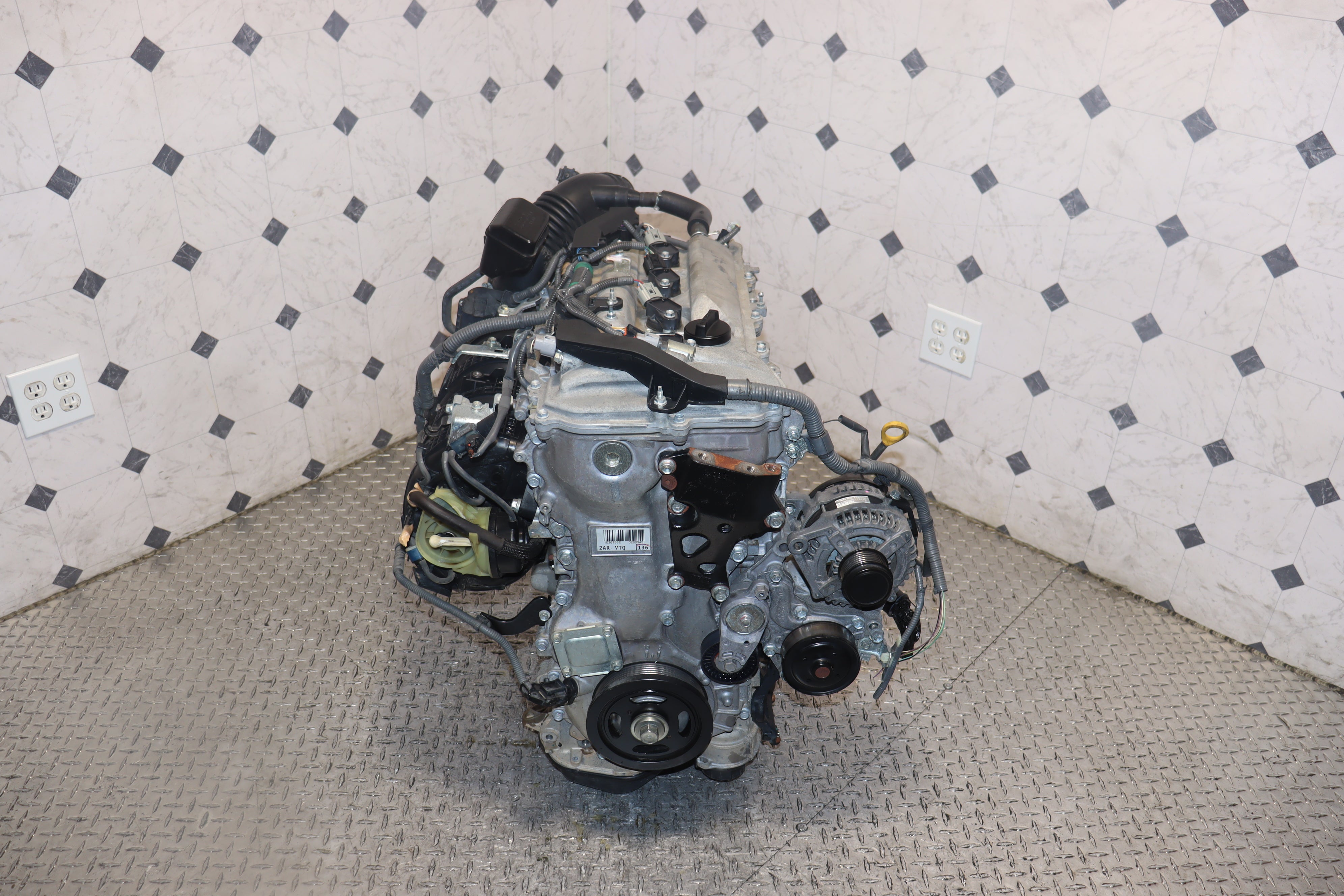 JDM Toyota 2AR-FE 2.5L 4-Cylinder DOHC Engine for 2010-2017 Camry - High Performance Replacement Motor for Daily Driving & Racing Applications