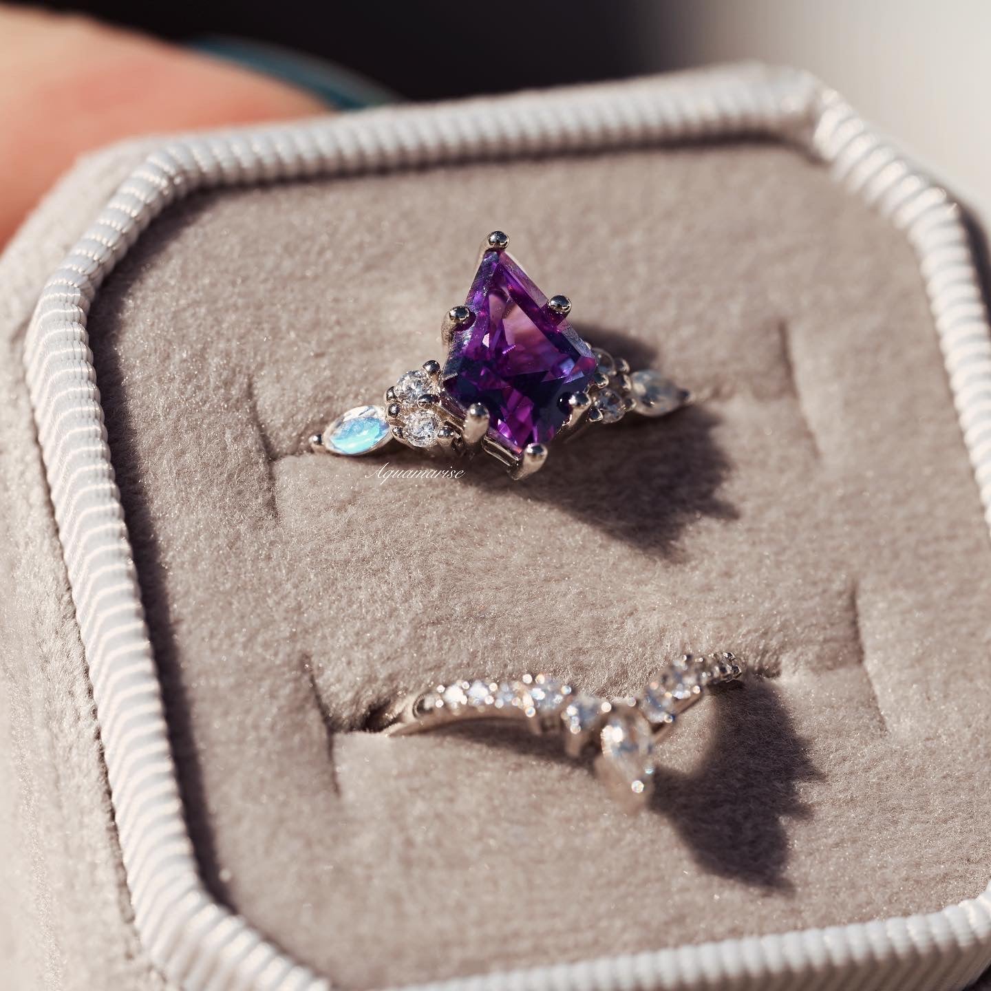 Skye Kite™ Alexandrite & Moonstone Sterling Silver Ring Set - Elegant Birthstone Jewelry for Women, Perfect for Anniversary Gifts & Special Occasions