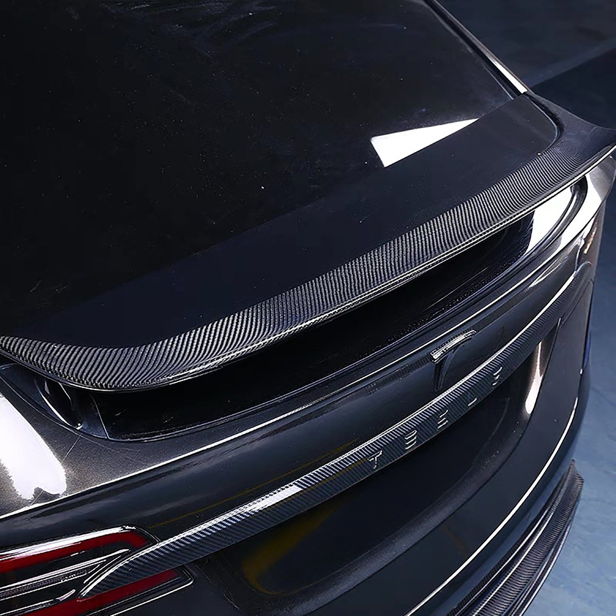 Premium Real Carbon Fiber Rear Wing Spoiler for Tesla Model X (2021-2025) - High-Performance Aerodynamic Upgrade for Sporty Look & Better Stability
