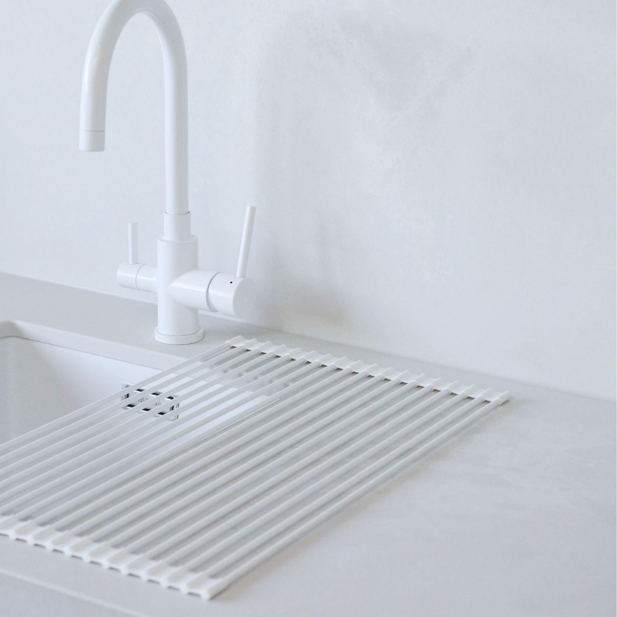 Foldable Silicone Dish Drying Rack - Space Saving Kitchen Organizer for Plates, Bowls & Utensils | Perfect for Small Kitchens, RVs & Dorm Rooms | White