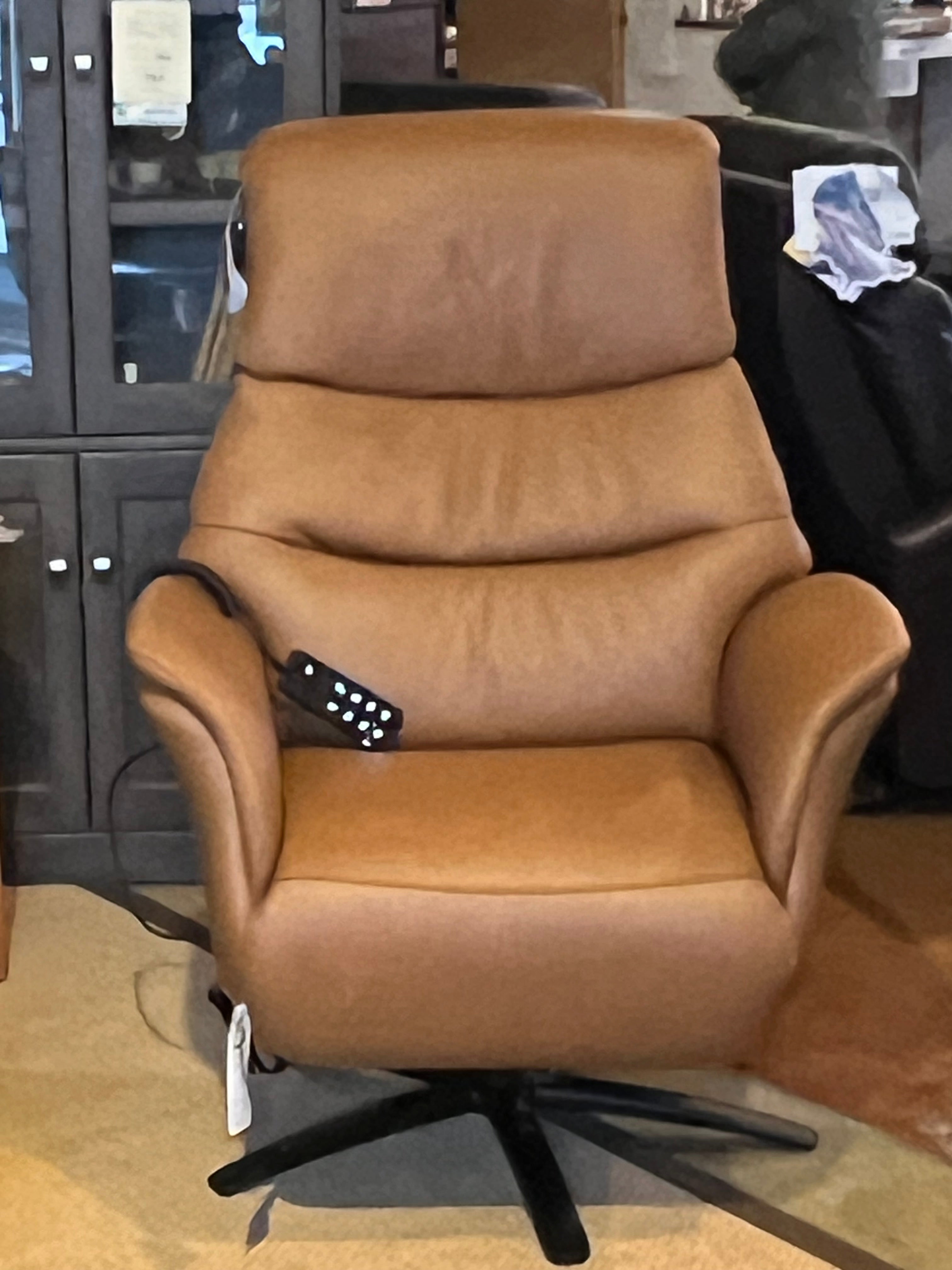 Hjort Knudsen 8051 Power Lift Recliner Chair - Large Size Electric Reclining Sofa for Elderly & Mobility Assistance - Perfect for Living Room, Home Theater & Relaxation