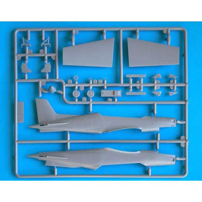1/72 Pilatus PC-21 Plastic Model Kit - 3D Blitz 72101 with Authentic Australian Decals | Perfect for Aviation Enthusiasts & Scale Model Collectors