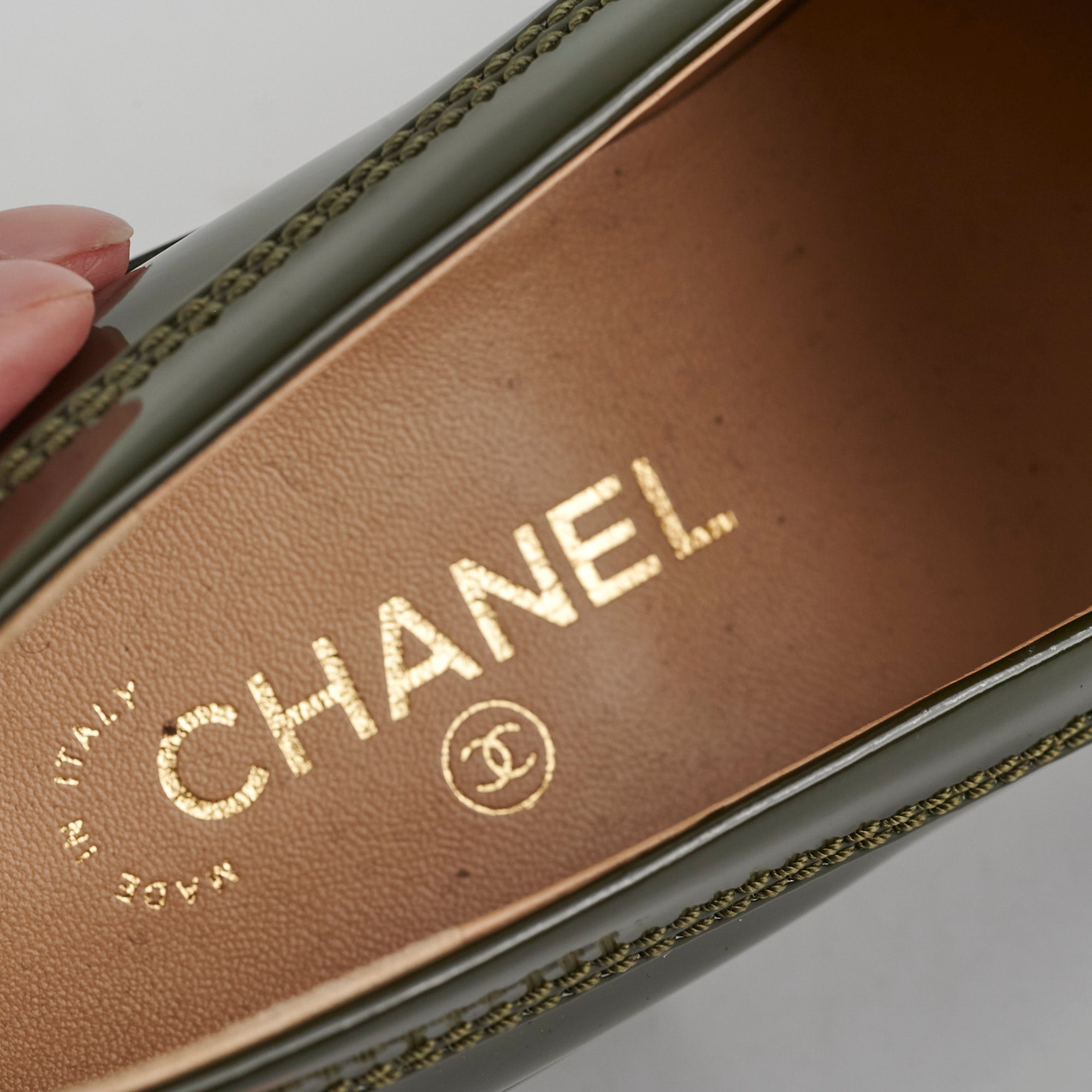 Chanel Green Patent Leather Loafers Women's Size 41 - Stylish & Comfortable for Work, Office & Casual Outfits