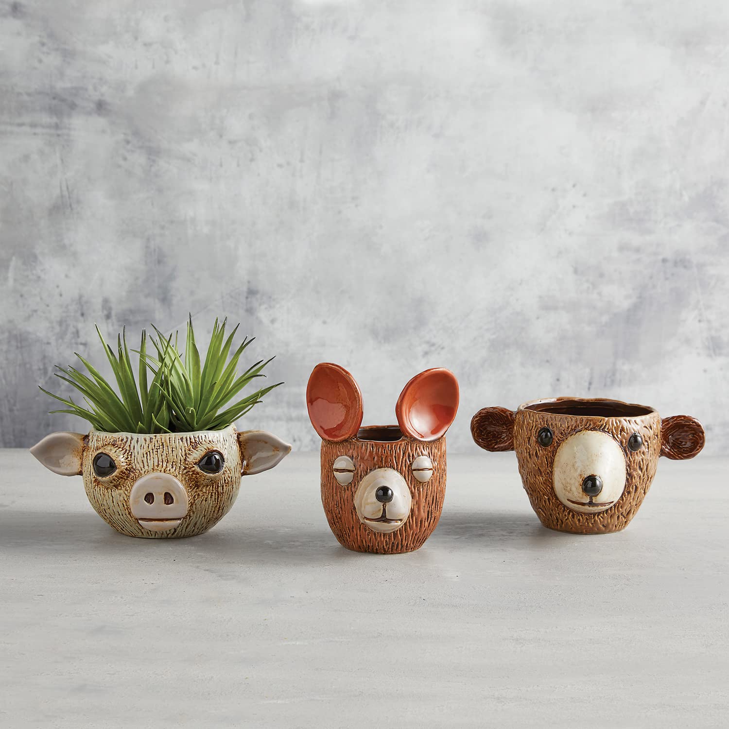 47th & Main Unique Textured Bear Face Ceramic Planter - Large Flower Pot for Succulents, Small Plants & Home Decor | Perfect for Indoor Gardens, Office Desks & Gift Ideas
