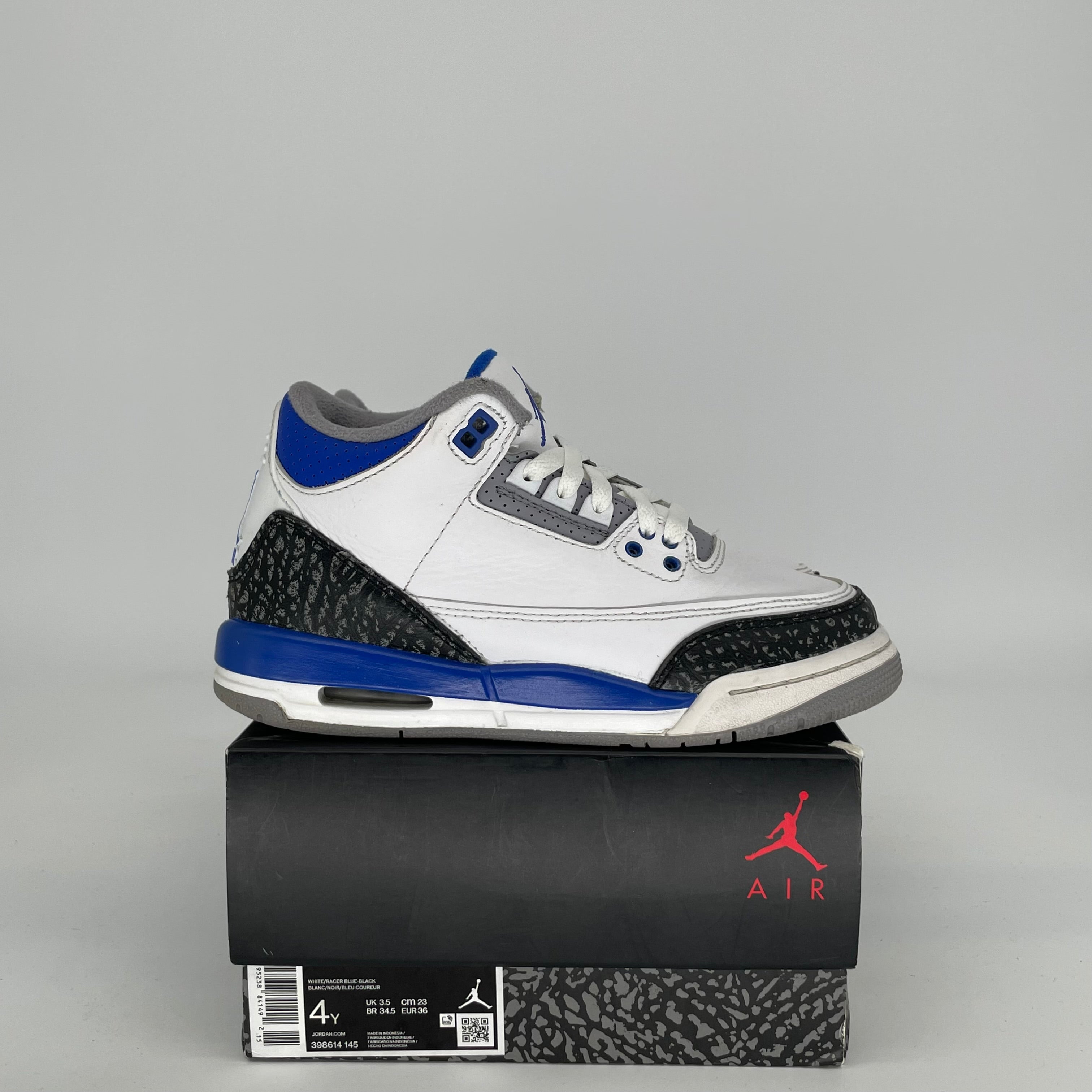 Original Title: AIR JORDAN 3 RACER BLUE SIZE 4Y 398614 145   Optimized Title: Air Jordan 3 Retro Racer Blue Men's Size 4Y (398614-145) - Basketball Shoes for Men & Sneaker Collectors | Perfect for Casual Wear, Sports & Street Fashion