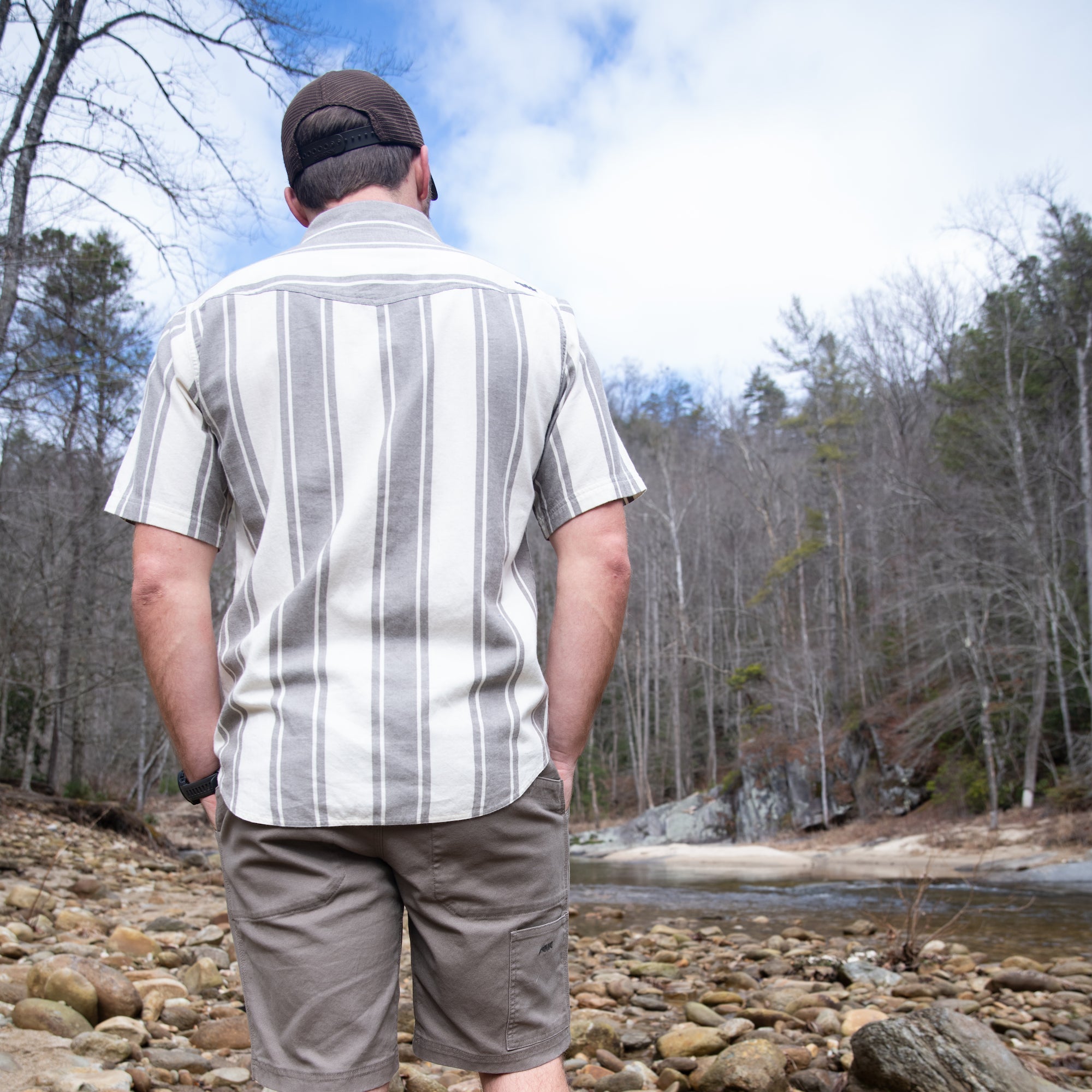 Thayne Men's Short Sleeve Woven Shirt - Casual Button Down Shirt for Men | Breathable & Comfortable Summer Shirt | Perfect for Outdoor Activities, Travel & Office Wear