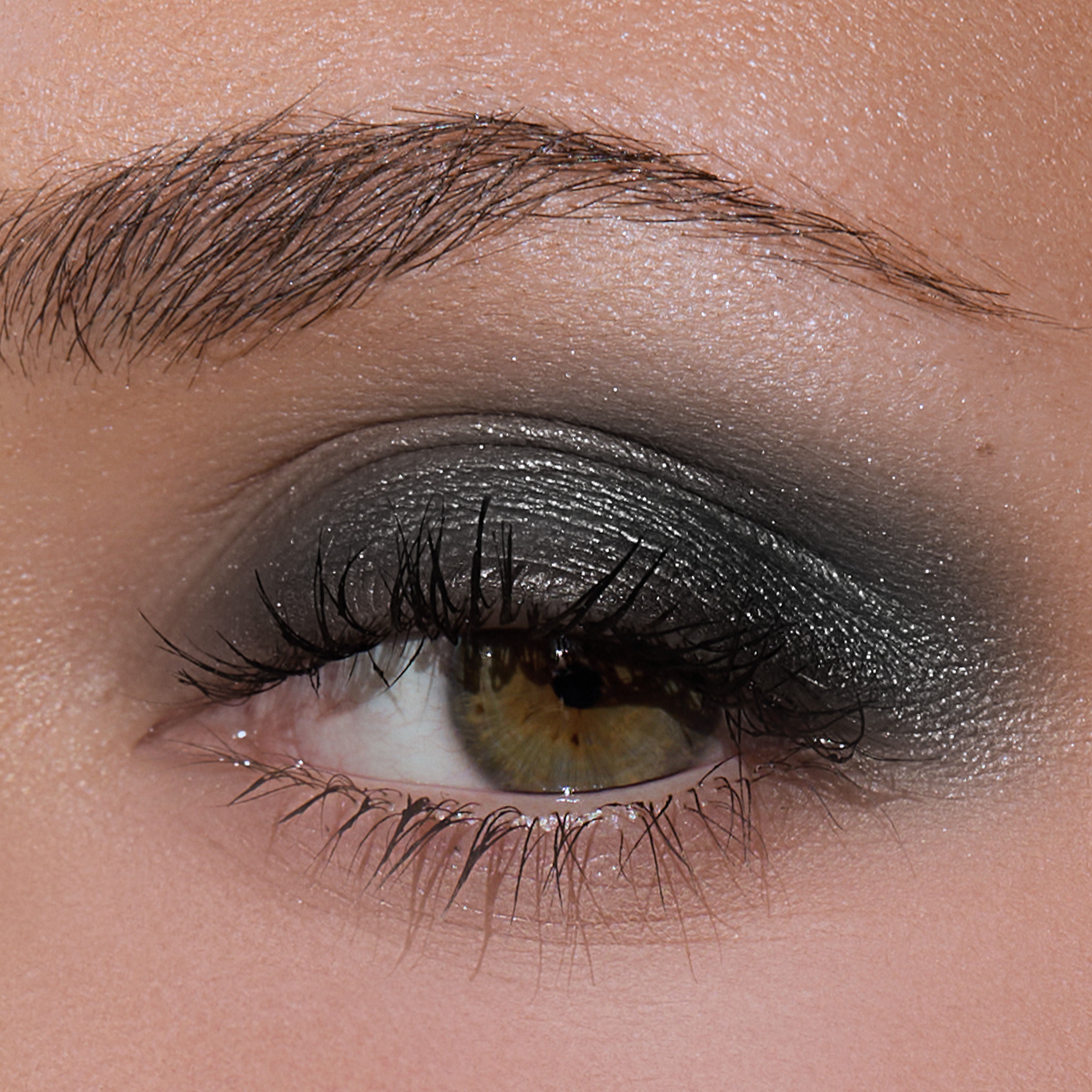 24 Hour Long-Lasting Waterproof Eye Shadow & Eyeliner - Smudge-Proof Makeup for All-Day Wear | Perfect for Parties, Weddings & Night Out Looks