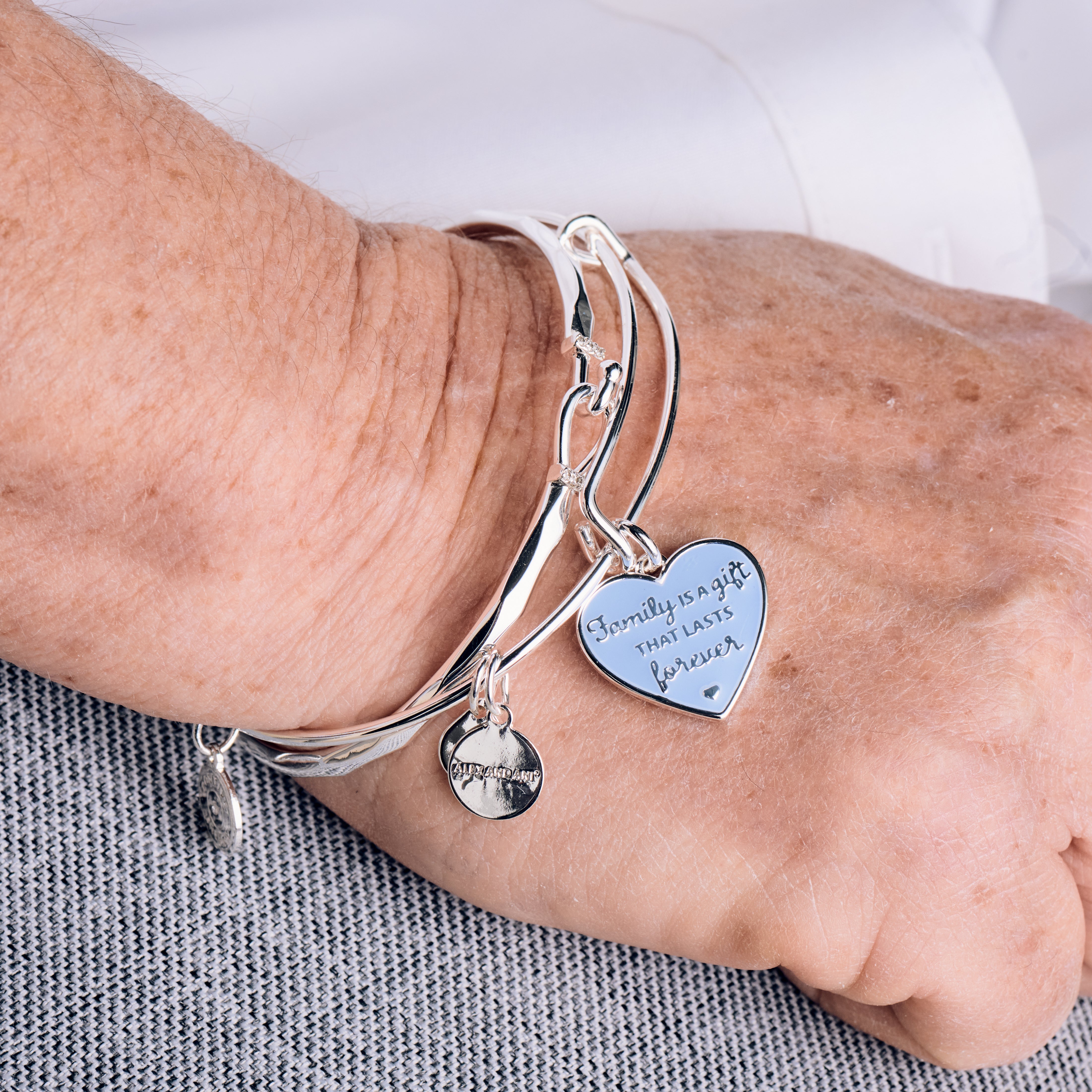 Family is a Gift That Lasts Forever Charm Bangle - Sterling Silver Engraved Bracelet for Women, Meaningful Gift for Mom, Sister, Daughter | Perfect for Birthdays, Anniversaries & Mother's Day