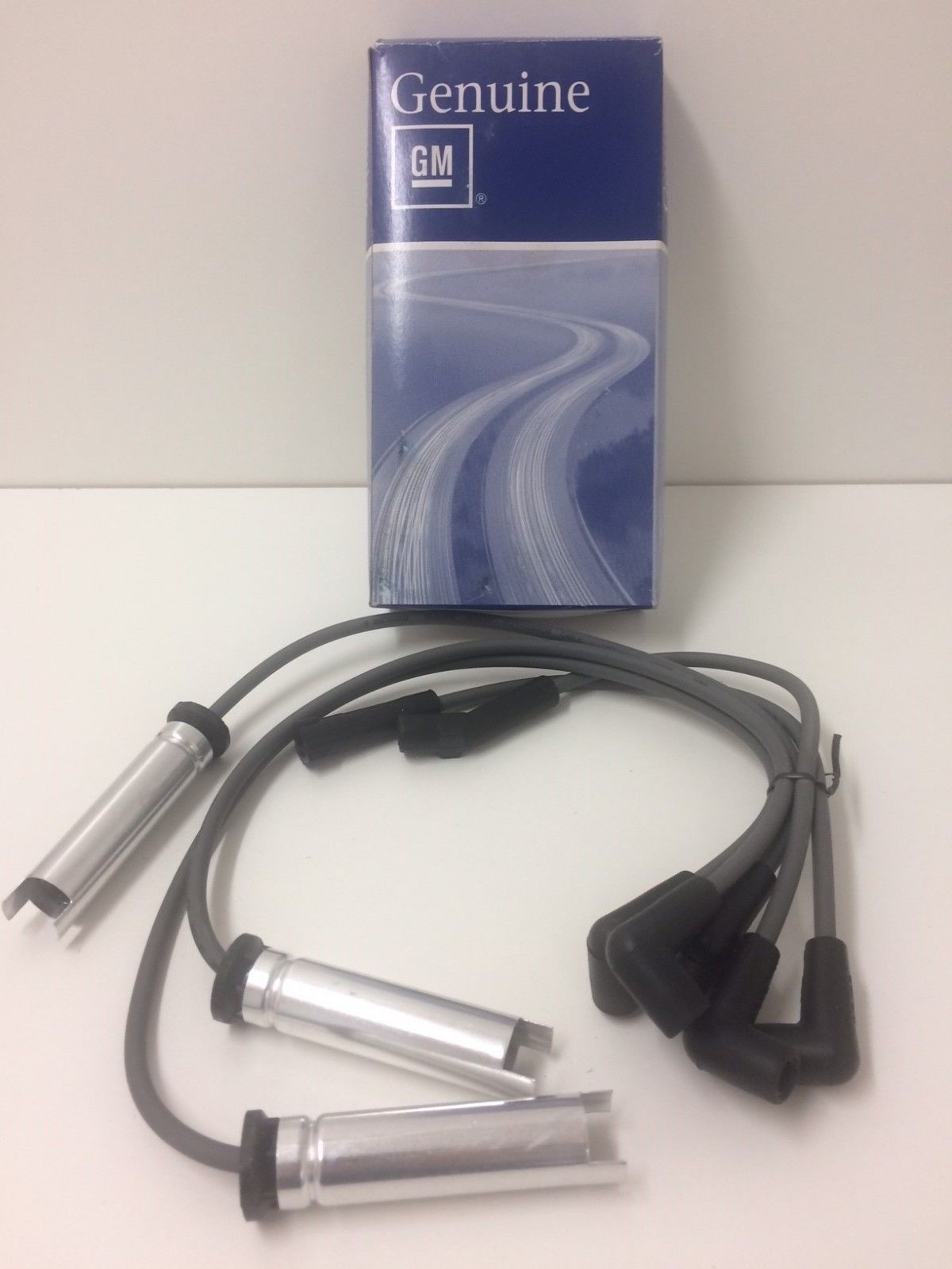 Genuine GM Daewoo Cielo/Racer Ignition Lead Set 1994-1997 - High Performance Spark Plug Wires for Smooth Engine Operation & Better Fuel Efficiency