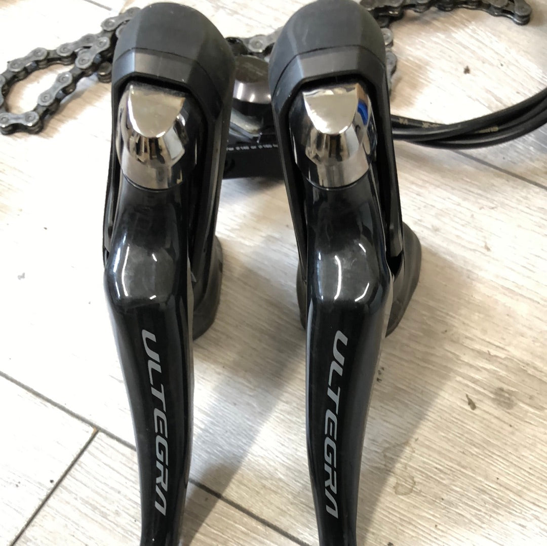 Shimano Ultegra Groupset - High-Performance Bike Components for Road Cycling (Used) | Perfect for Upgrading Your Road Bike or Competitive Racing