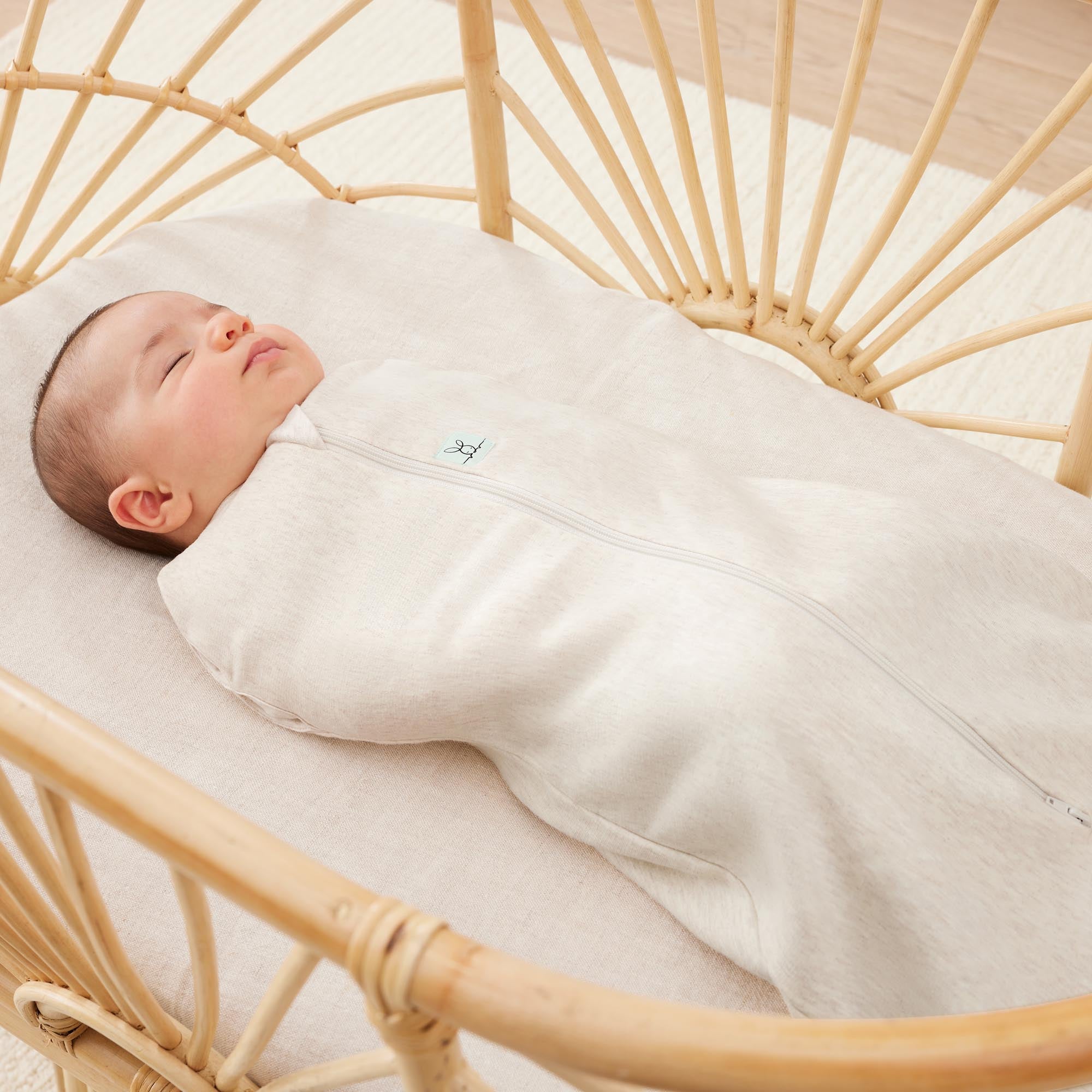 ErgoPouch Cocoon Zip Swaddle Bag 0.2 TOG - Lightweight Baby Sleep Sack for Newborns & Infants - Oatmeal Marle - Perfect for Nursery, Travel & Safe Sleep
