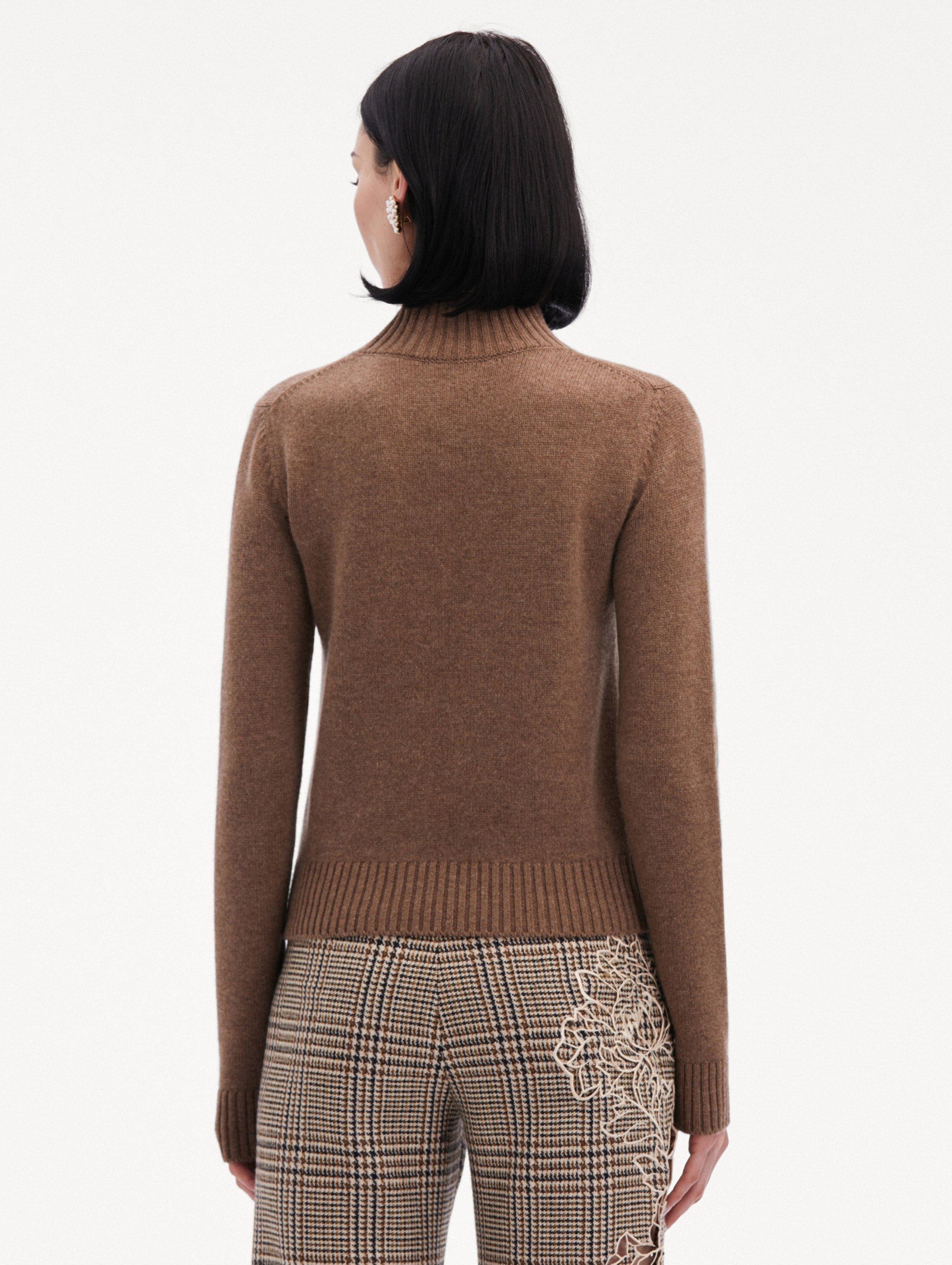 Luxury O Flower Mock Neck Cashmere Sweater for Women - Soft & Warm Winter Pullover - Perfect for Office, Dates & Holiday Outfits