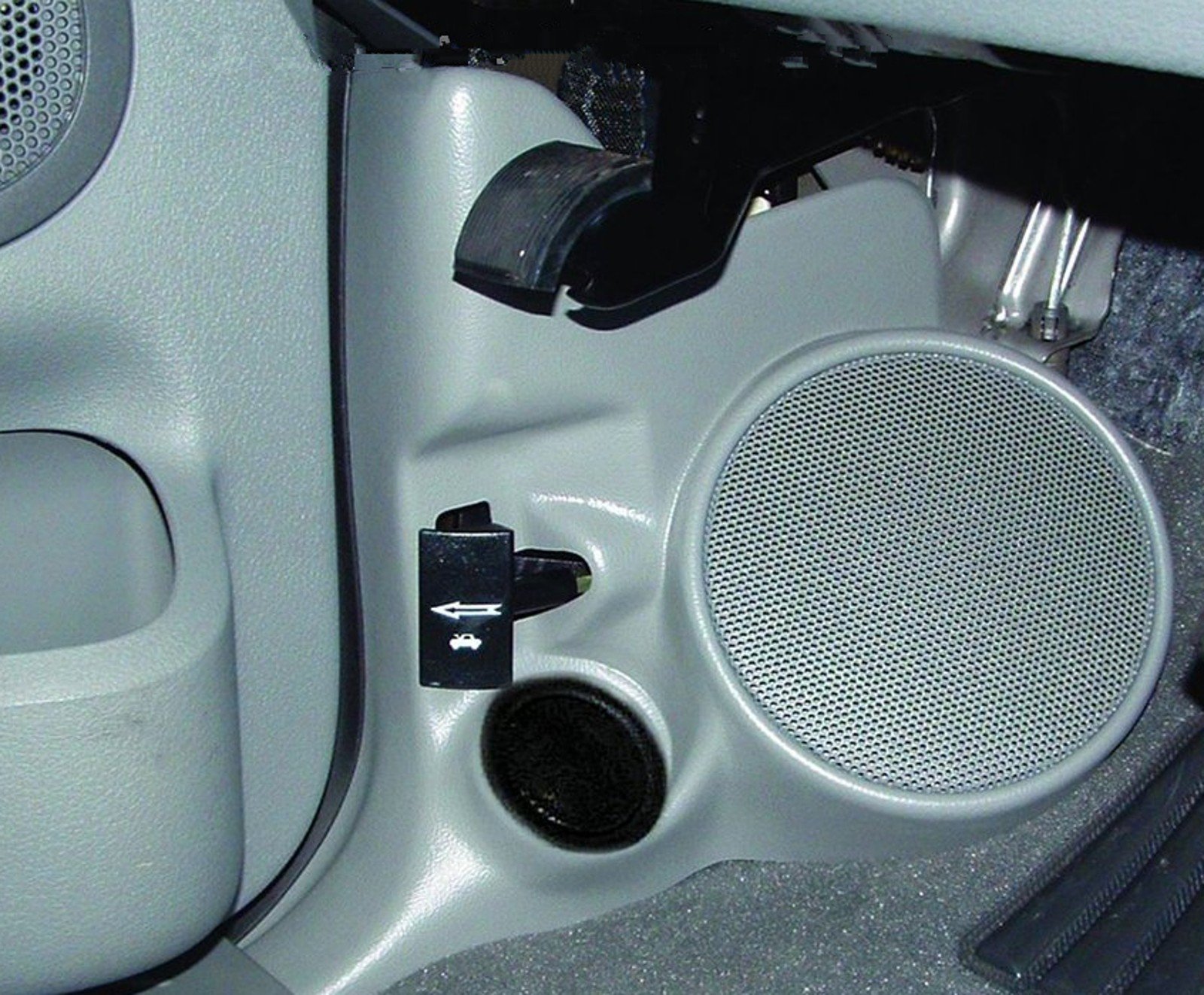 Q-Logic Custom Kick Panel Speaker Mount Pods for Ford F150 Regular/Super Cab & Crew, Lincoln Mark LT - 6.5