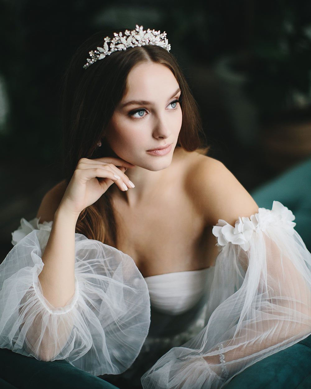 Bella Floral Tiara Headband for Women - Elegant Wedding Hair Accessories, Bridal Crown, Boho Festival Headpiece for Brides, Prom, Parties & Special Occasions