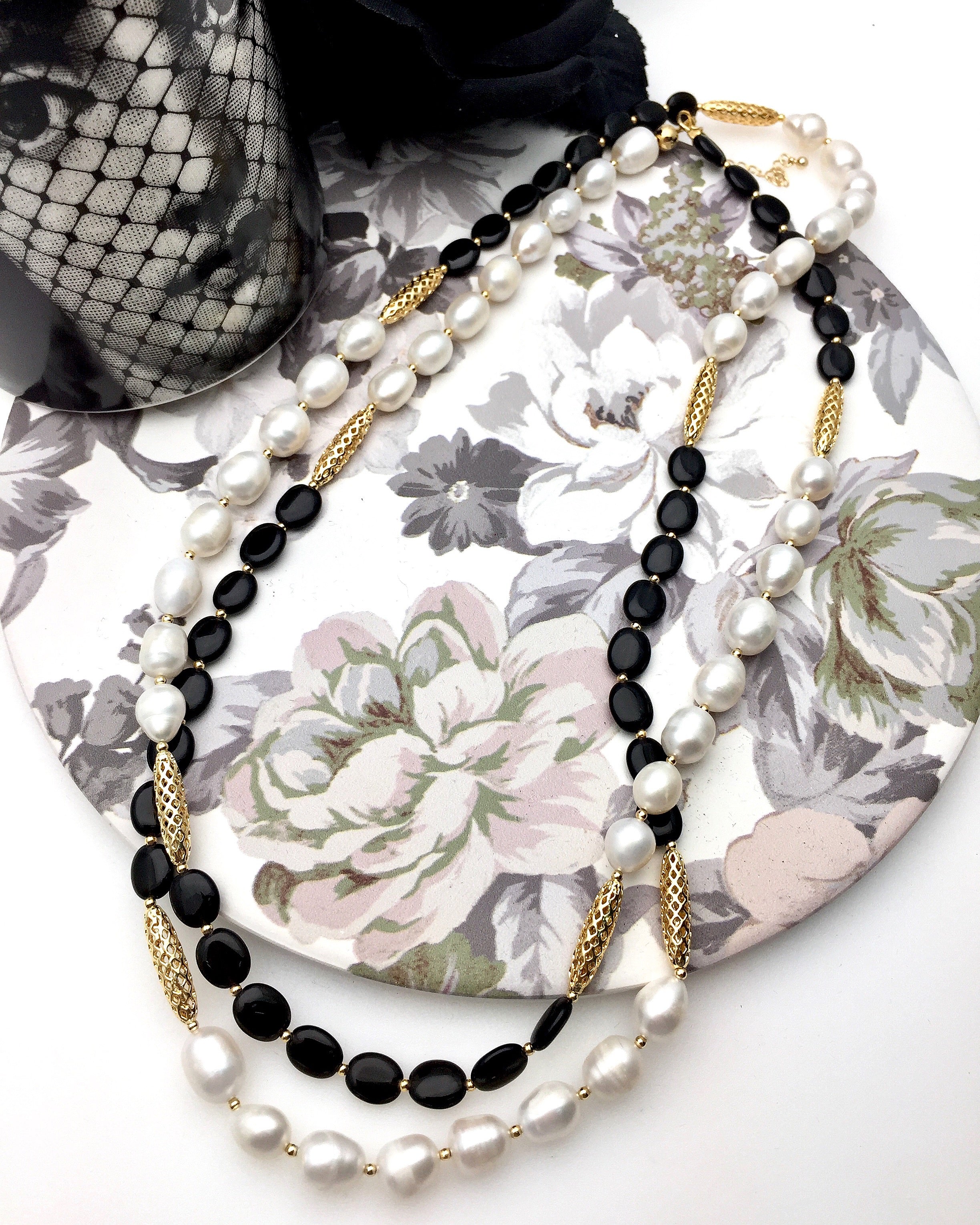 Elegant Freshwater Pearls & Black Agate Multi-Way Adjustable Necklace DN229 - Perfect for Weddings, Parties, and Everyday Fashion Accessories