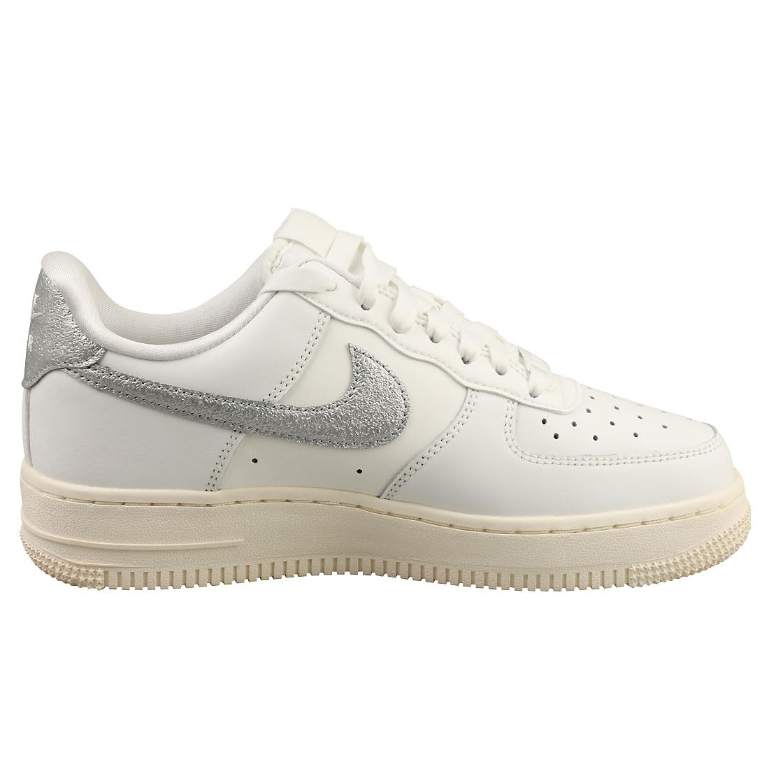Nike Women's Training Shoes - Lightweight Running Sneakers for Gym Workouts & Cross Training | Comfortable Athletic Shoes for Women | Perfect for Fitness, Jogging & Daily Wear