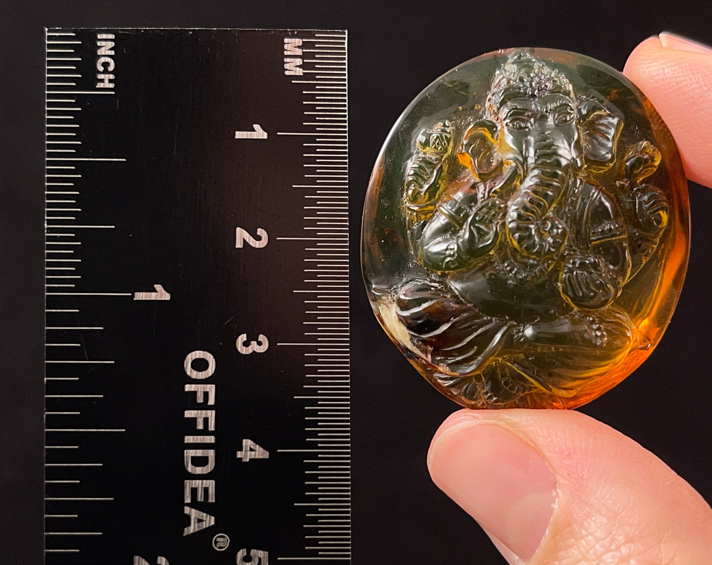 AMBER Crystal Ganesha Statue - Hand Carved Home Decor, Healing Crystal Sculpture for Positive Energy - Perfect Housewarming Gift & Spiritual Decor for Meditation Room, Office Desk or Living Space