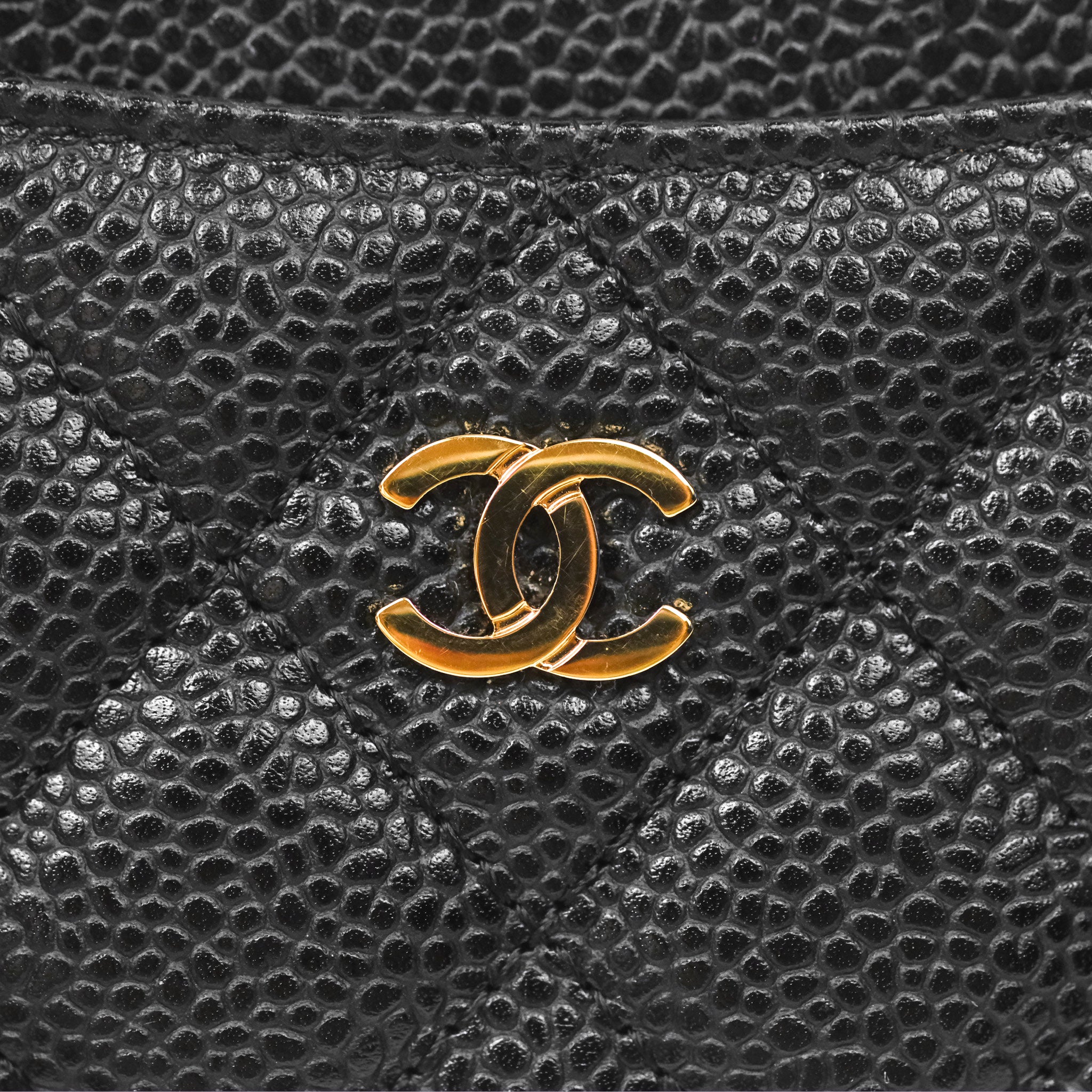 Chanel Classic Flat Card Holder in Black Caviar Leather with Gold Hardware - Perfect for Everyday Use & Luxury Gift Giving