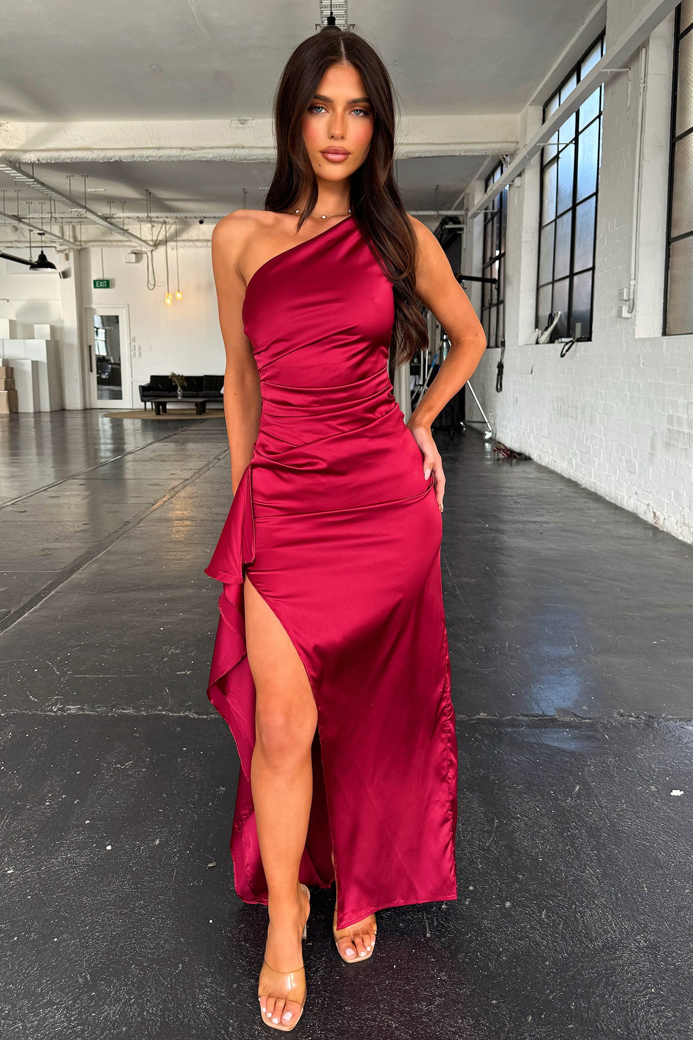 Elianna Maxi Dress Burgundy - Elegant Long Flowy Dress for Women | Perfect for Weddings, Parties & Summer Outfits