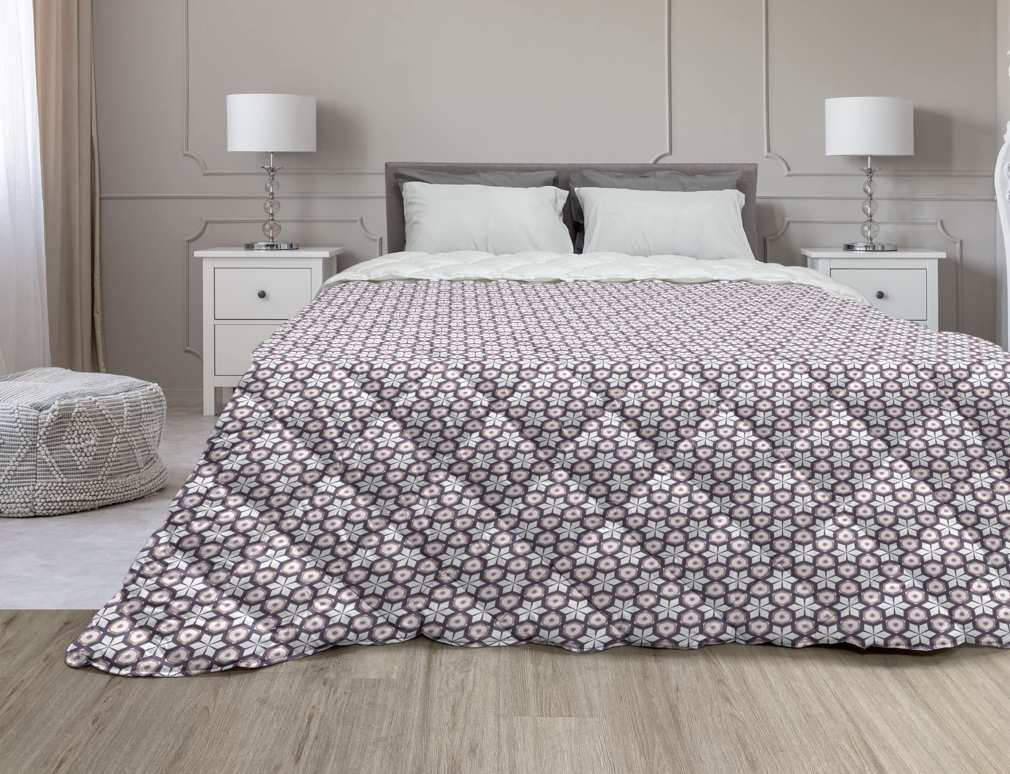 Ambesonne Abstract Down Alternative Comforter Set - Geometric Flower Petals Hexagonal Grid Mosaic Design, All-Season Microfiber Quilted Bedding, Twin Size in Quartz & Dried Rose - Perfect for Modern Bedrooms, Guest Rooms & Dorm Decor