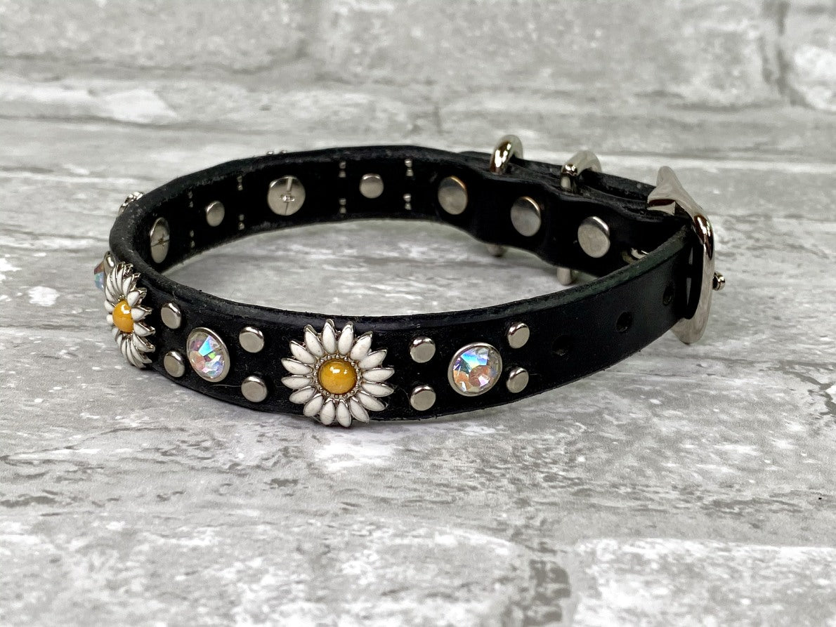 Premium Leather Dog Collar with Little Blossom Design - Adjustable & Durable Pet Collar for Small to Medium Dogs - Perfect for Daily Walks, Training & Outdoor Adventures