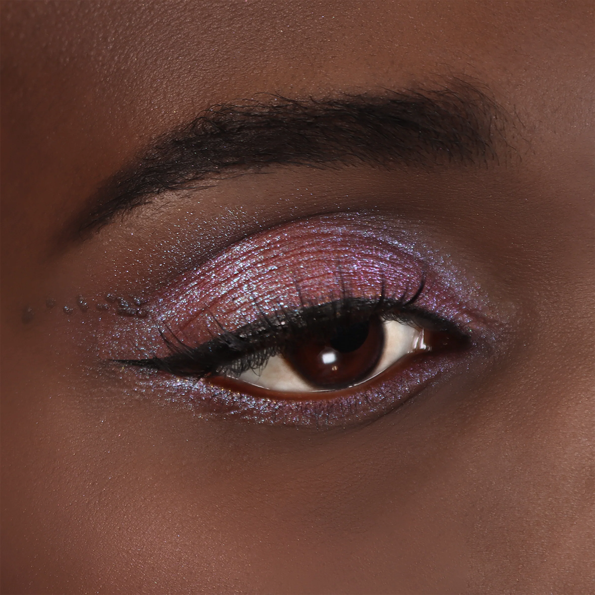 13 Renegade Chroma Light Shadow - Long-Lasting, Highly Pigmented Eyeshadow Palette for Stunning Eye Makeup | Perfect for Parties, Date Nights & Special Occasions