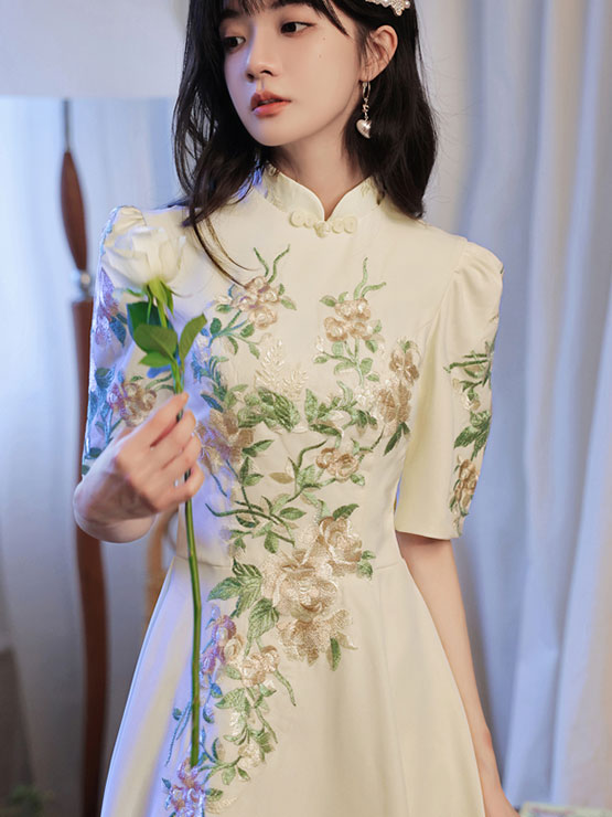 Elegant Pink Appliques Fit & Flare Wedding Cheongsam Qi Pao Dress - Traditional Chinese Bridal Gown for Wedding Ceremony, Photoshoot & Special Occasions