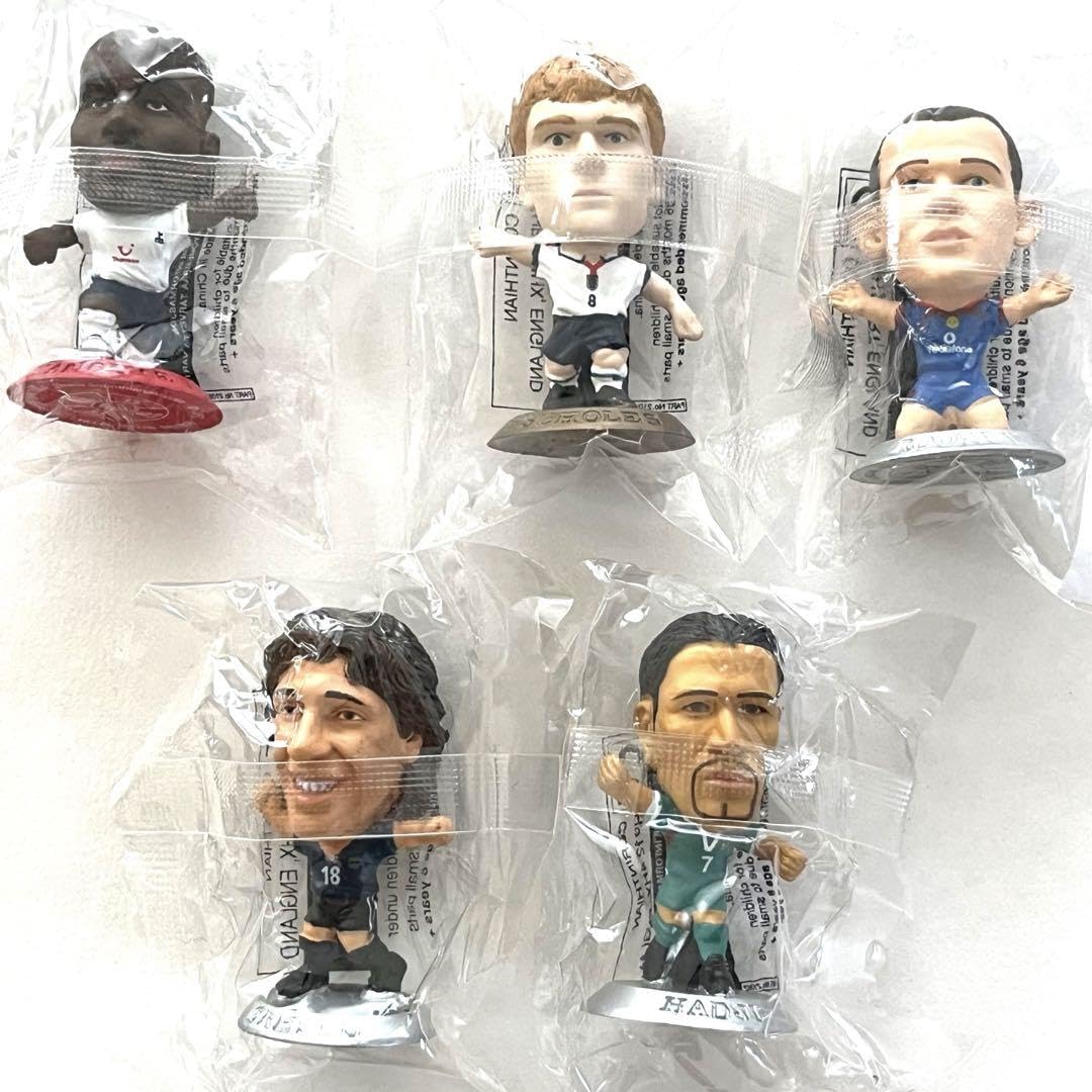 Koresian Soccer Player Figurine - England vs Argentina Team Mascot Collectible | Perfect for Sports Fans, Game Room Decor & Soccer Gift