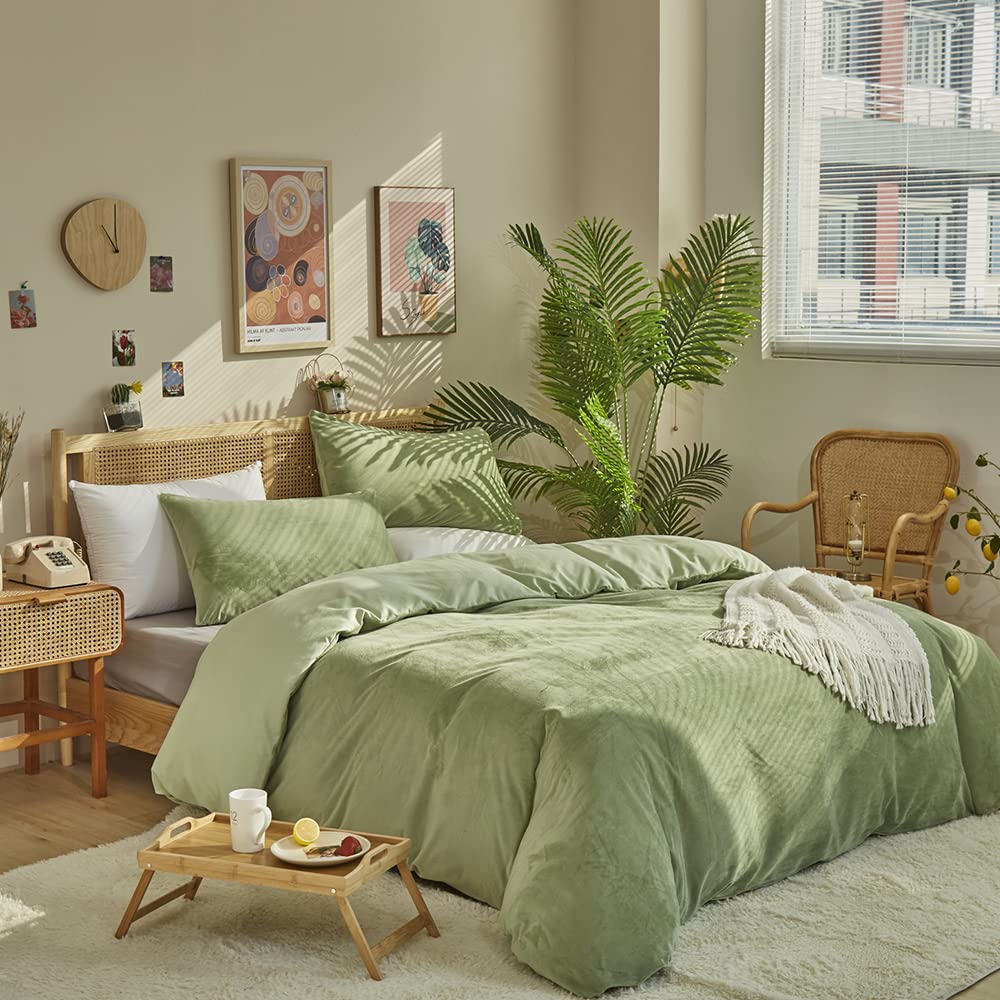 CLOTHKNOW Green Velvet Twin Comforter Set - 3 Piece Fluffy Soft Bedding Set with 2 Pillowcases | Light Green Velvet Comforter for Cozy Bedroom Decor & Guest Room Essentials