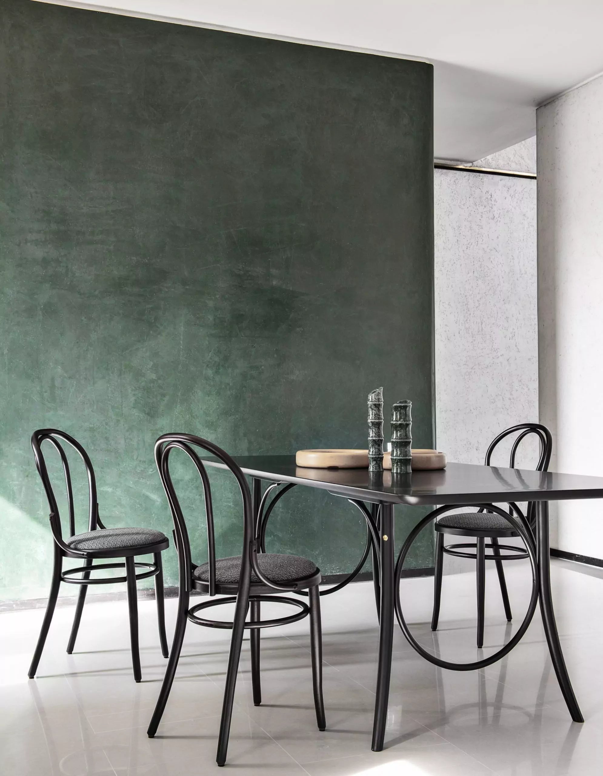 Michael Thonet No.18 Veneer Seat Bentwood Side Chair by GTV - Classic Dining Room & Office Chair for Elegant Home Decor