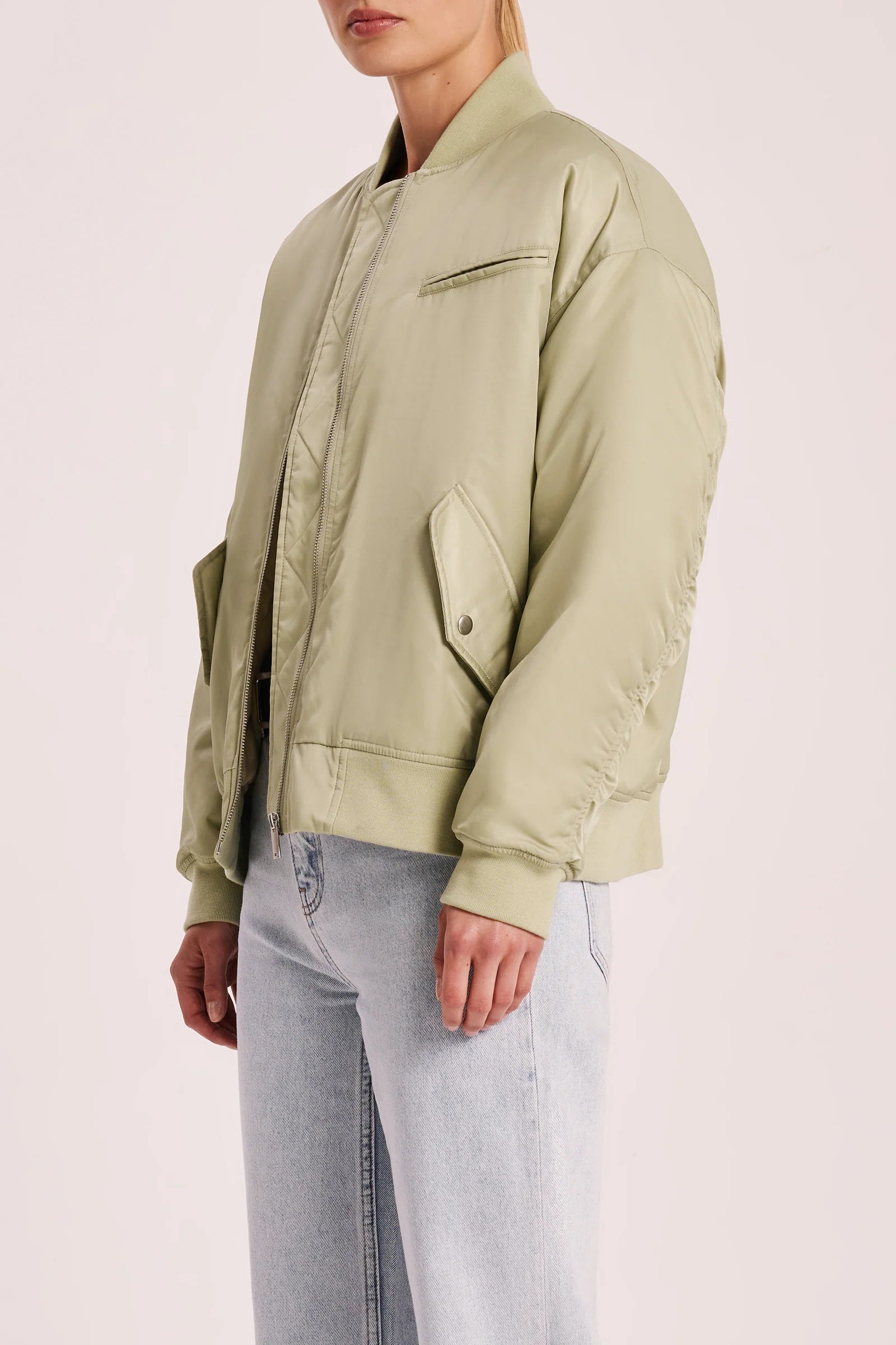 ALCOTT BOMBER JACKET - Stylish Bayleaf Green Lightweight Windbreaker for Men & Women | Perfect for Outdoor Activities, Travel & Casual Wear