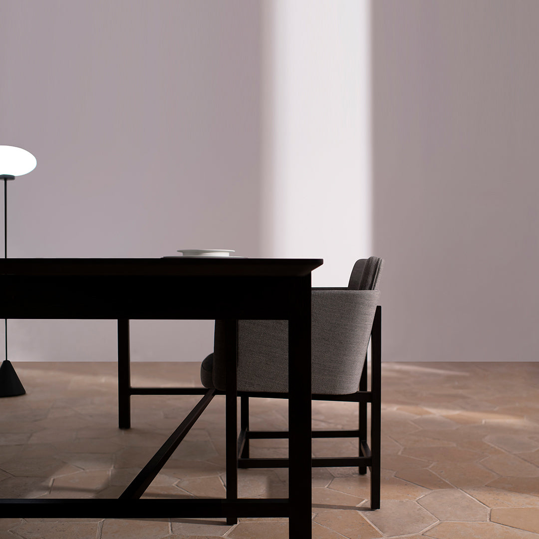 Modern Aya Dining Table - Solid Wood Kitchen Table for 6 - Perfect for Family Gatherings & Dinner Parties