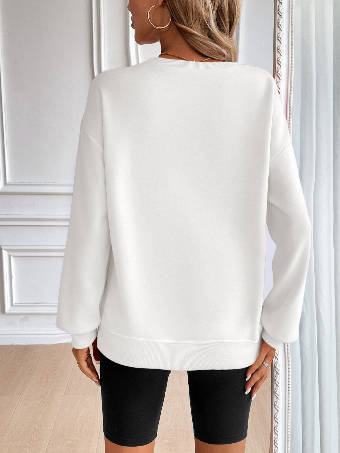 Ivy Lane Women's Round Neck Long Sleeve Sweatshirt - Soft Casual Pullover for Fall & Winter, Perfect for Coffee Dates, Work from Home & Weekend Outfits