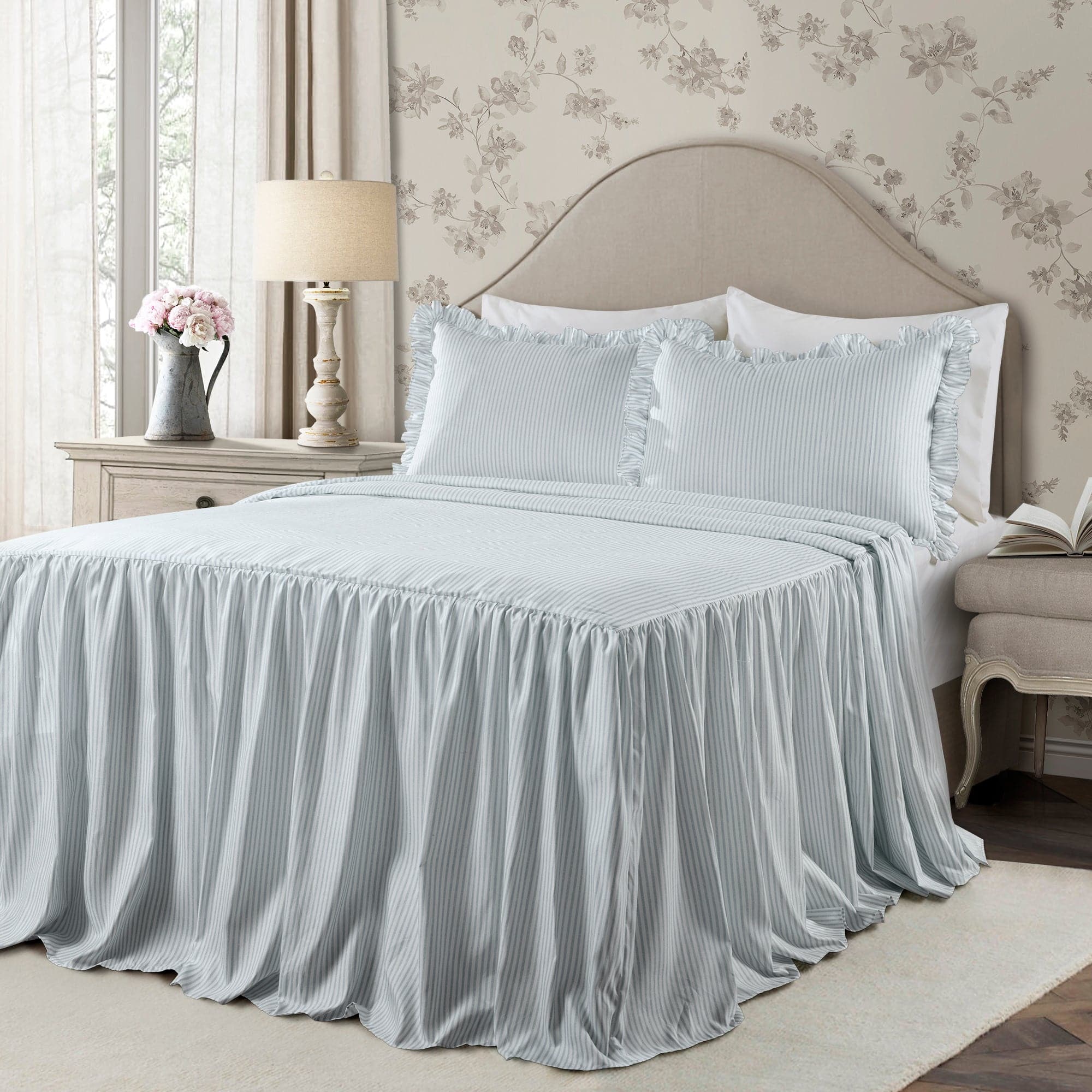 Stylish Ticking Stripe Bedspread Set - Soft & Durable Cotton Bedding for Cozy Bedrooms - Perfect for Guest Rooms, Master Suites & Farmhouse Decor