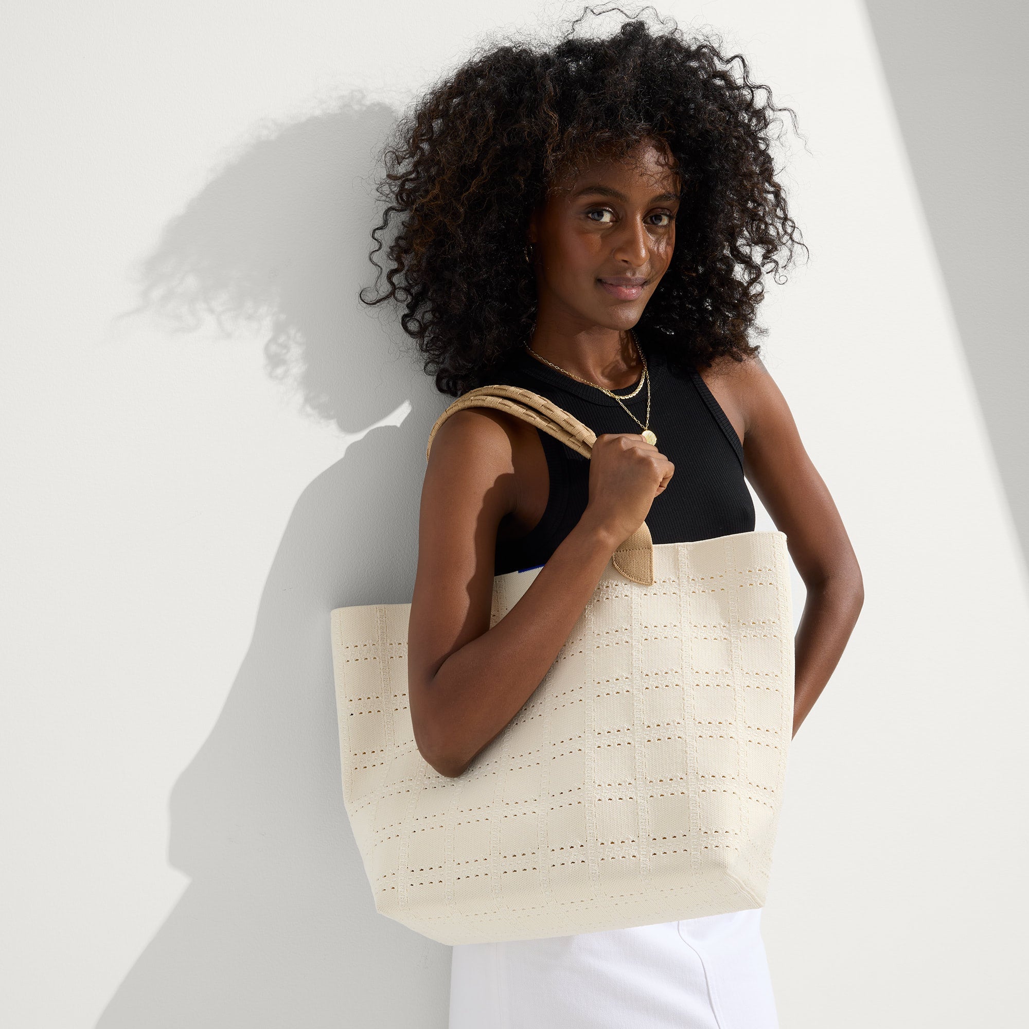 Lightweight Canvas Tote Bag in Ivory - Stylish & Durable Everyday Carryall for Work, Shopping & Beach Trips