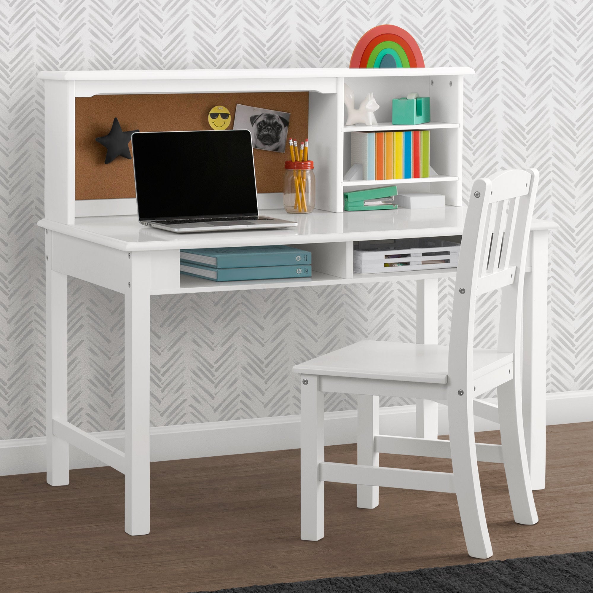 Stylish Wooden Study Desk with Hutch & Chair Set for Teens - Perfect for Homework, Online Learning & Bedroom Organization