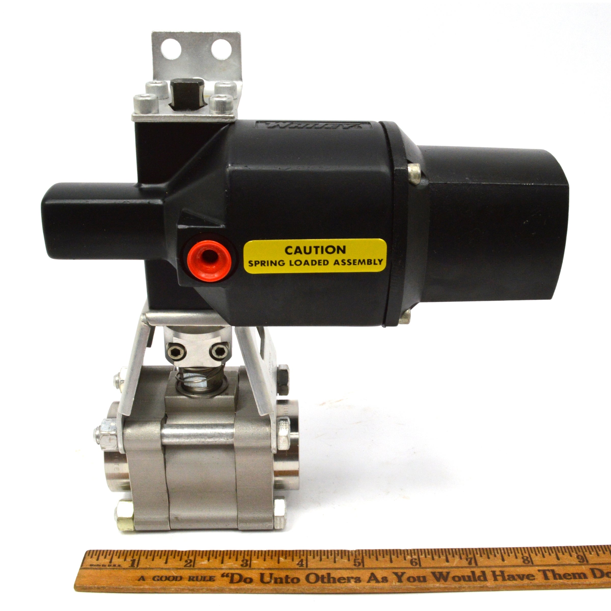 New WHITEY Model 133 SR Pneumatic Actuator with Swagelok SS 65TF16 133 NO Valve (2 Available) - High-Performance Industrial Automation Solution for Process Control Systems